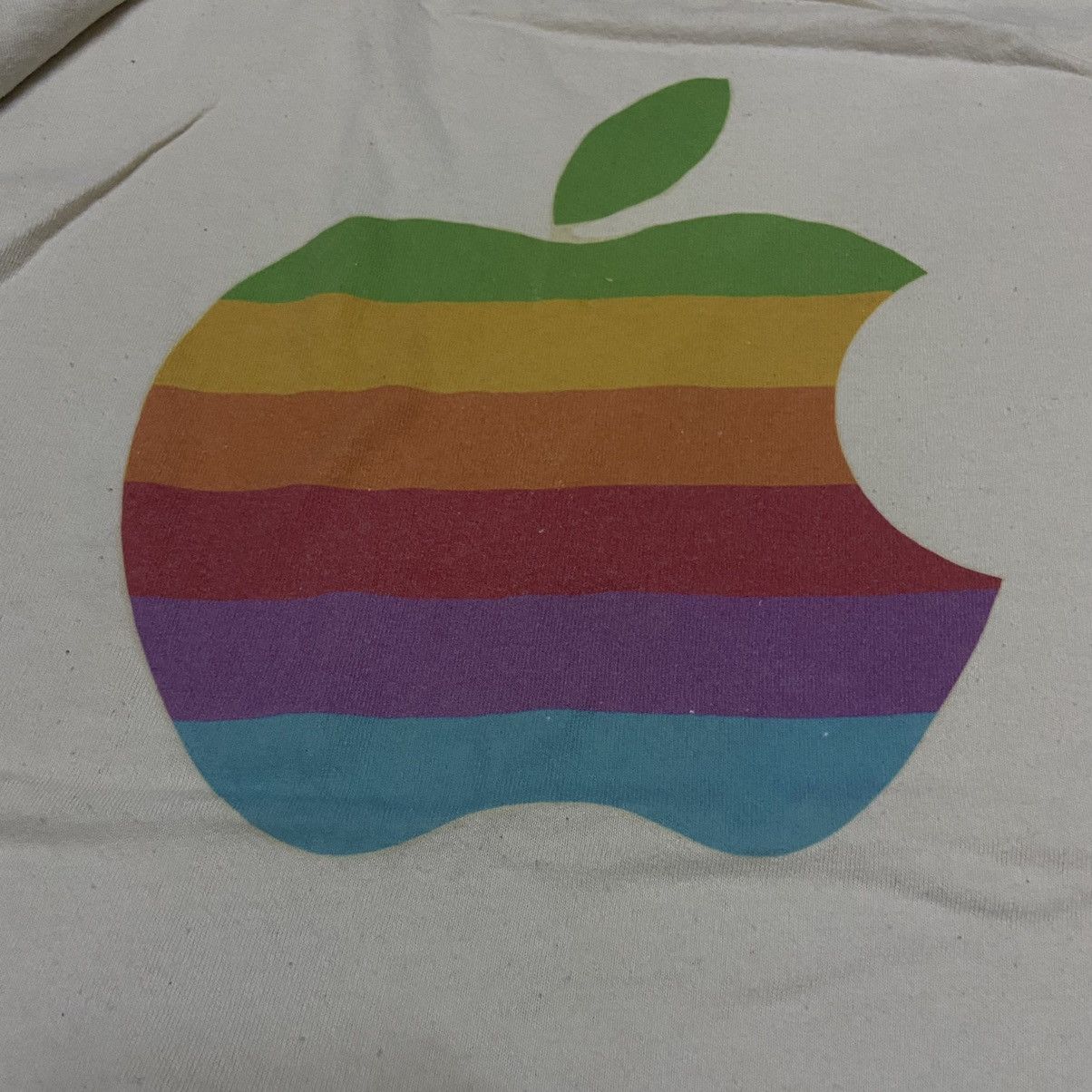 Apple Vintage Apple Tshirt Size US M / EU 48-50 / 2 - 3 Thumbnail