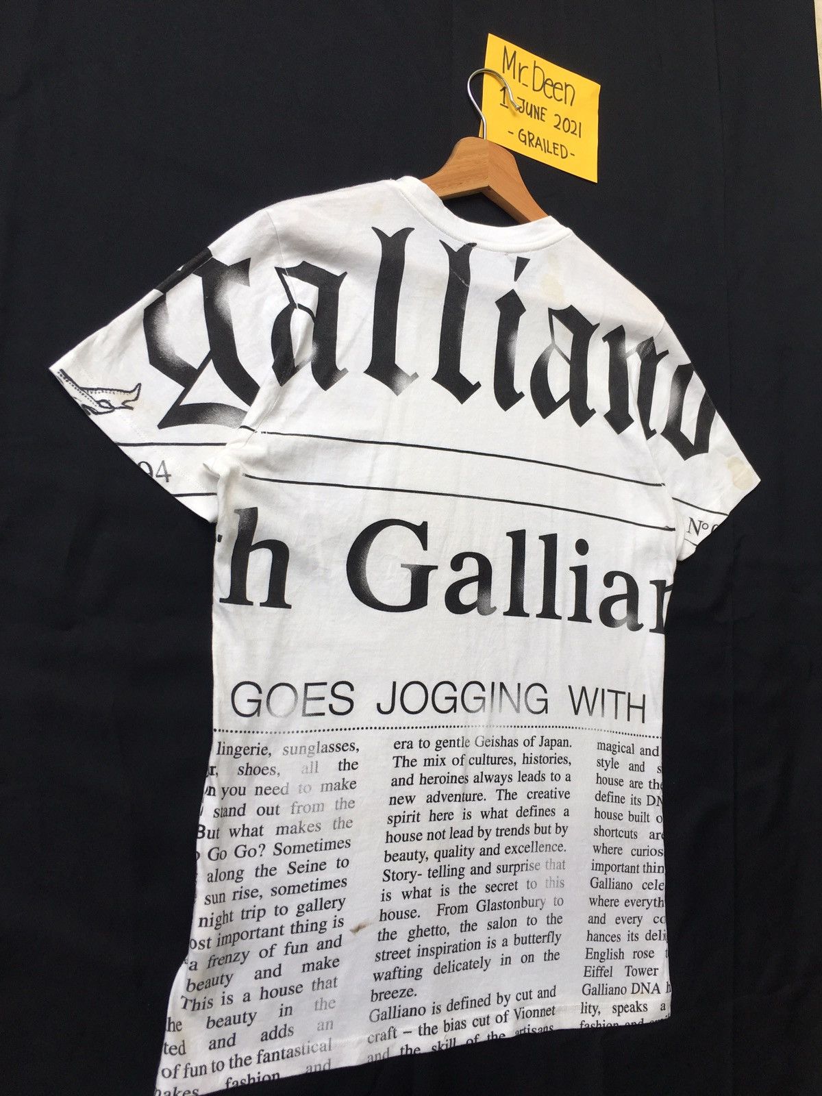 John Galliano Rare Vintage John Galliano Newspaper Tshirt Size US S / EU 44-46 / 1 - 16 Thumbnail