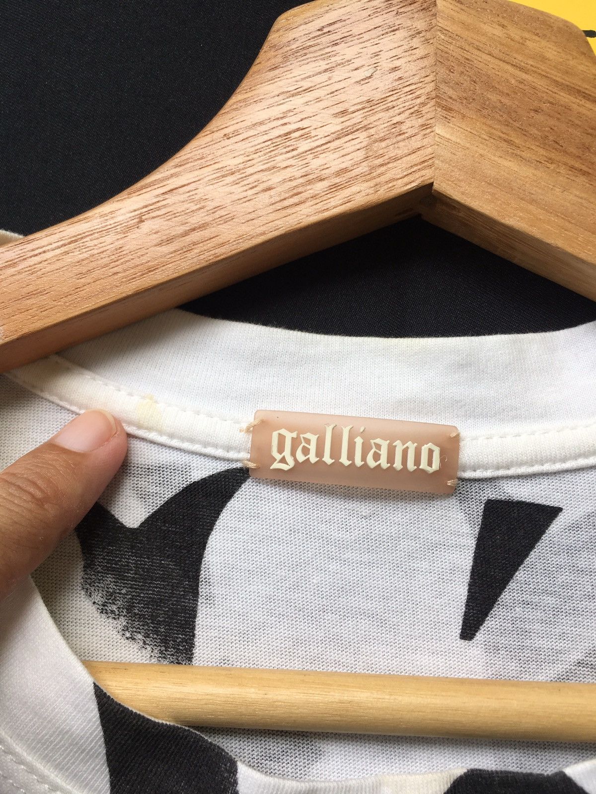 John Galliano Rare Vintage John Galliano Newspaper Tshirt Size US S / EU 44-46 / 1 - 9 Thumbnail