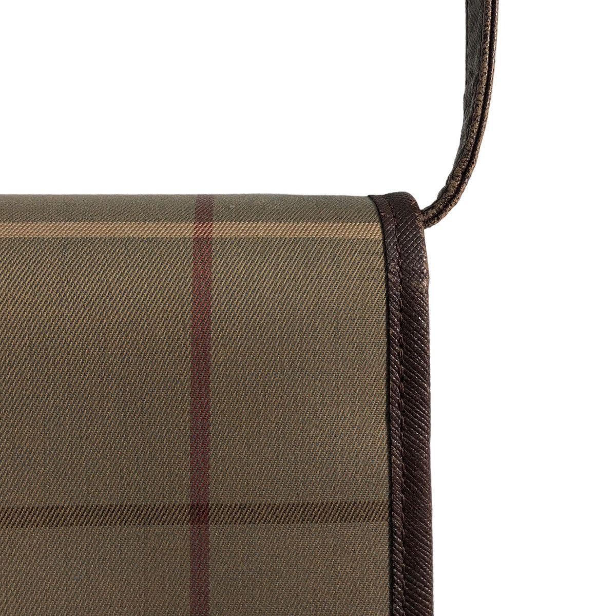 Burberry Vintage Burberrys Check Canvas and Leather Shoulder Bag Size ONE SIZE - 6 Thumbnail