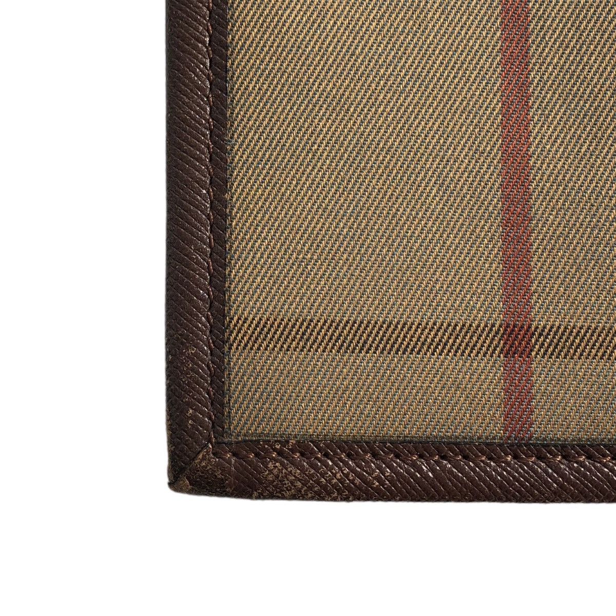 Burberry Vintage Burberrys Check Canvas and Leather Shoulder Bag Size ONE SIZE - 3 Thumbnail