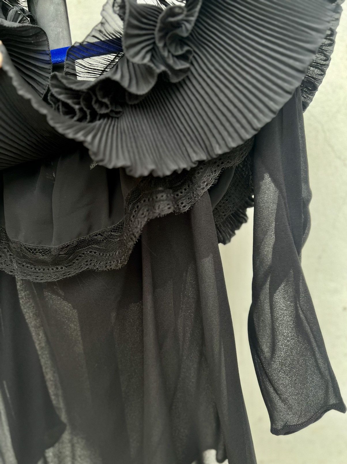 Givenchy Elegance & luxurious black viscose blouse by GIVENCHY Size XS / US 0-2 / IT 36-38 - 8 Thumbnail
