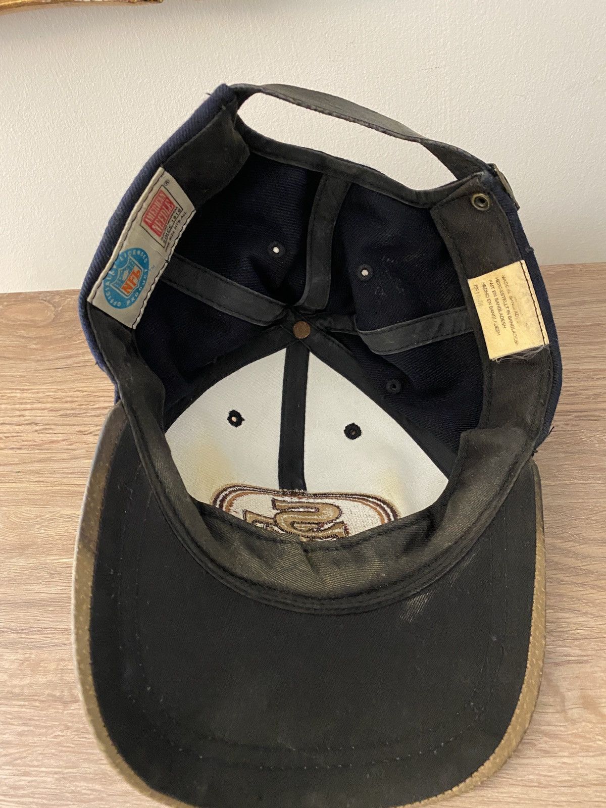 NFL Vintage 90’s San Francisco 49ers Distressed Strapback Hat Size ONE SIZE - 15 Thumbnail