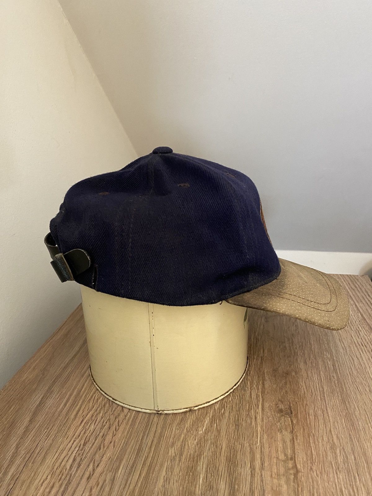 NFL Vintage 90’s San Francisco 49ers Distressed Strapback Hat Size ONE SIZE - 13 Thumbnail