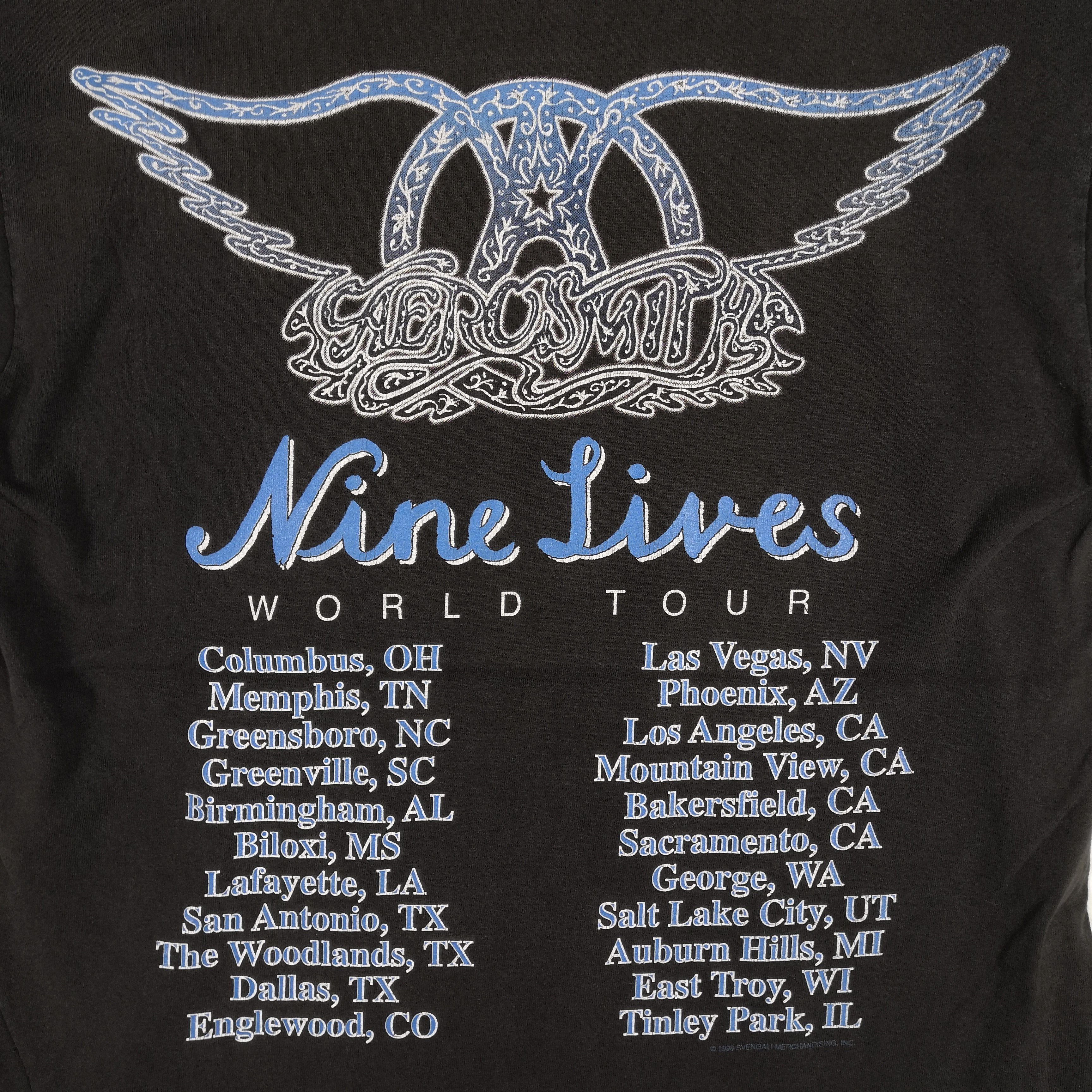 Band Tees Vintage Aerosmith T-shirt Band World Tour Crewneck Tee Size US M / EU 48-50 / 2 - 6 Thumbnail