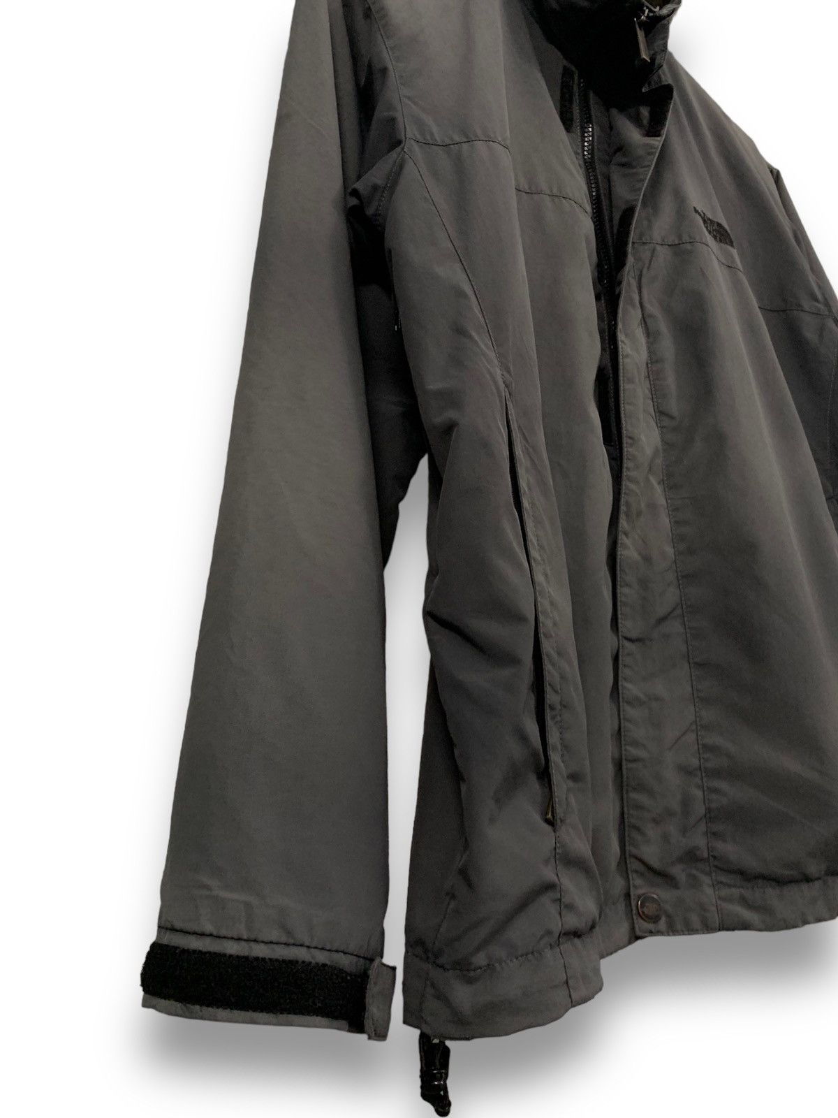The North Face The North Face Grey Faded Windbreaker Jacket Made in Japan Size US S / EU 44-46 / 1 - 11 Thumbnail