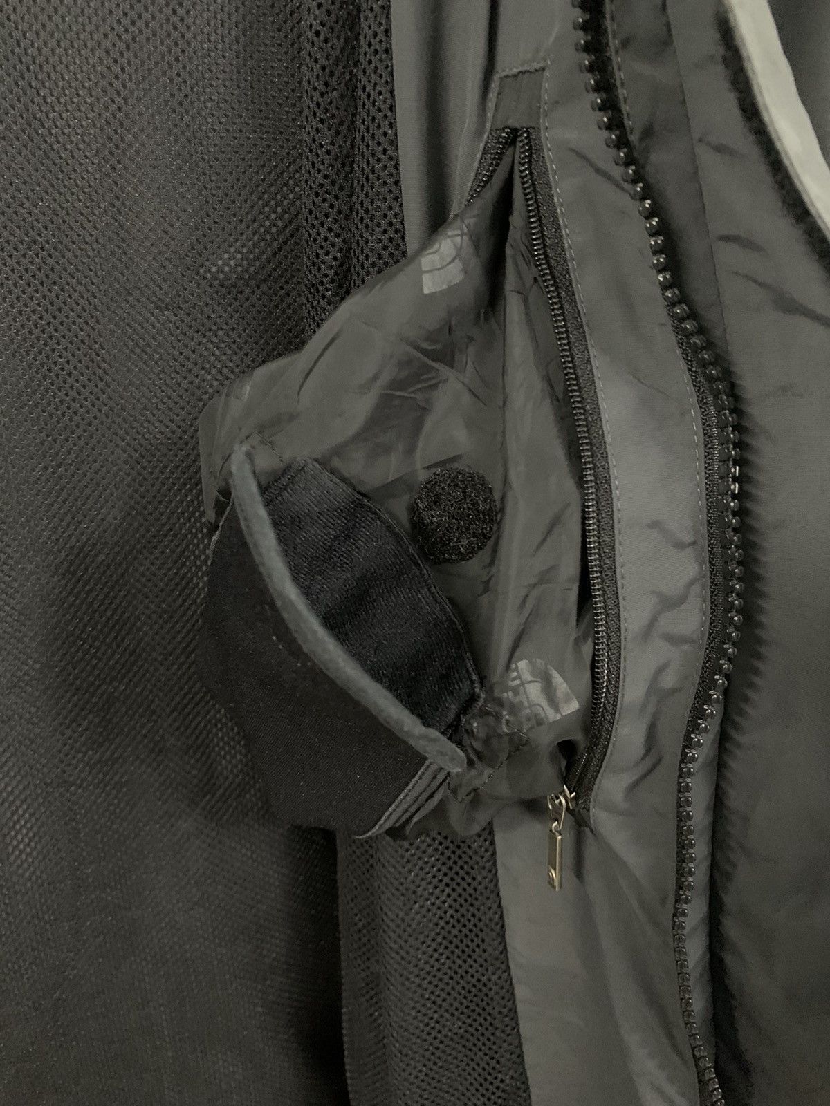 The North Face The North Face Grey Faded Windbreaker Jacket Made in Japan Size US S / EU 44-46 / 1 - 20 Thumbnail