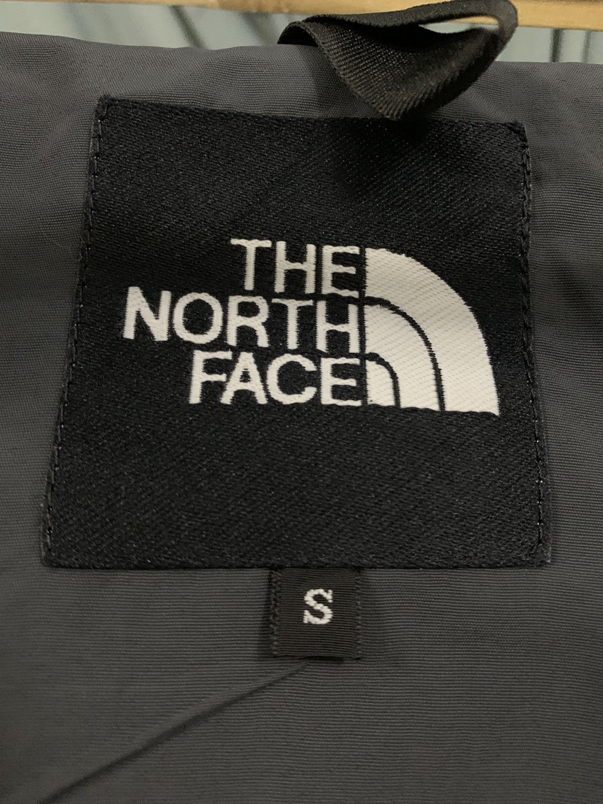 The North Face The North Face Grey Faded Windbreaker Jacket Made in Japan Size US S / EU 44-46 / 1 - 19 Thumbnail