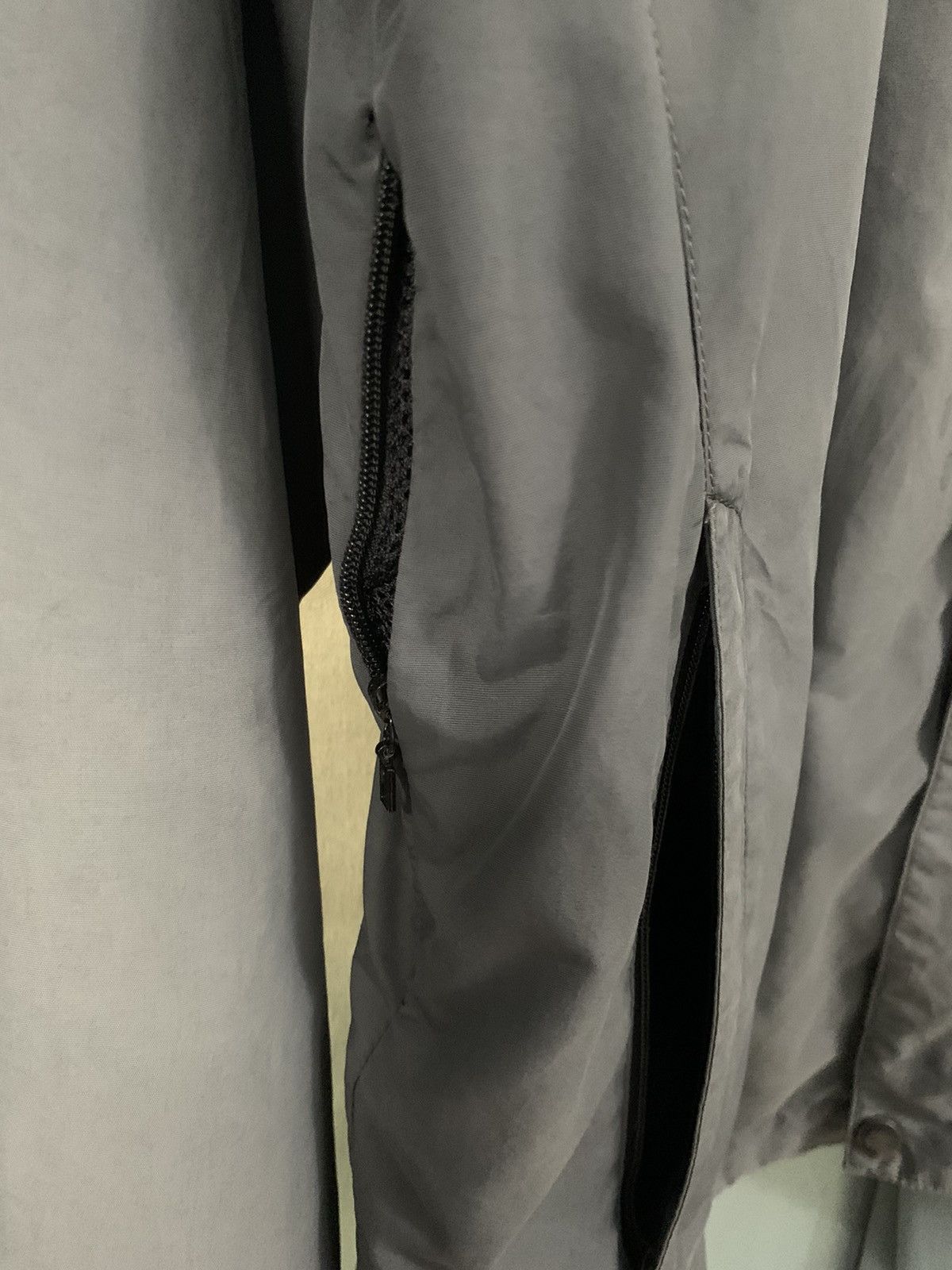 The North Face The North Face Grey Faded Windbreaker Jacket Made in Japan Size US S / EU 44-46 / 1 - 6 Thumbnail
