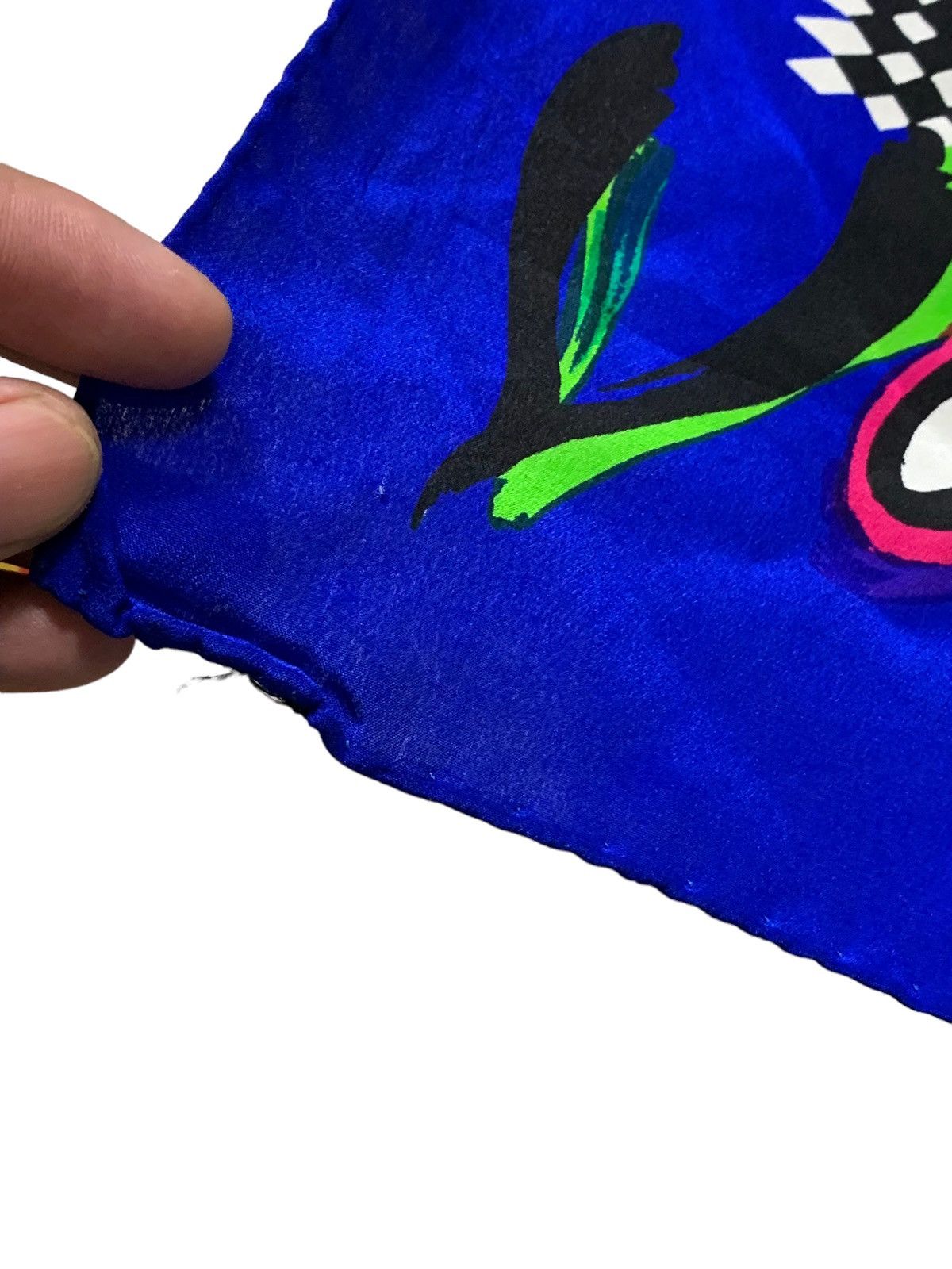 Versace × Vintage × Vogue Iconic Gianni Versace Vogue Covers Large Silk Scarf Shawl Size ONE SIZE - 9 Thumbnail