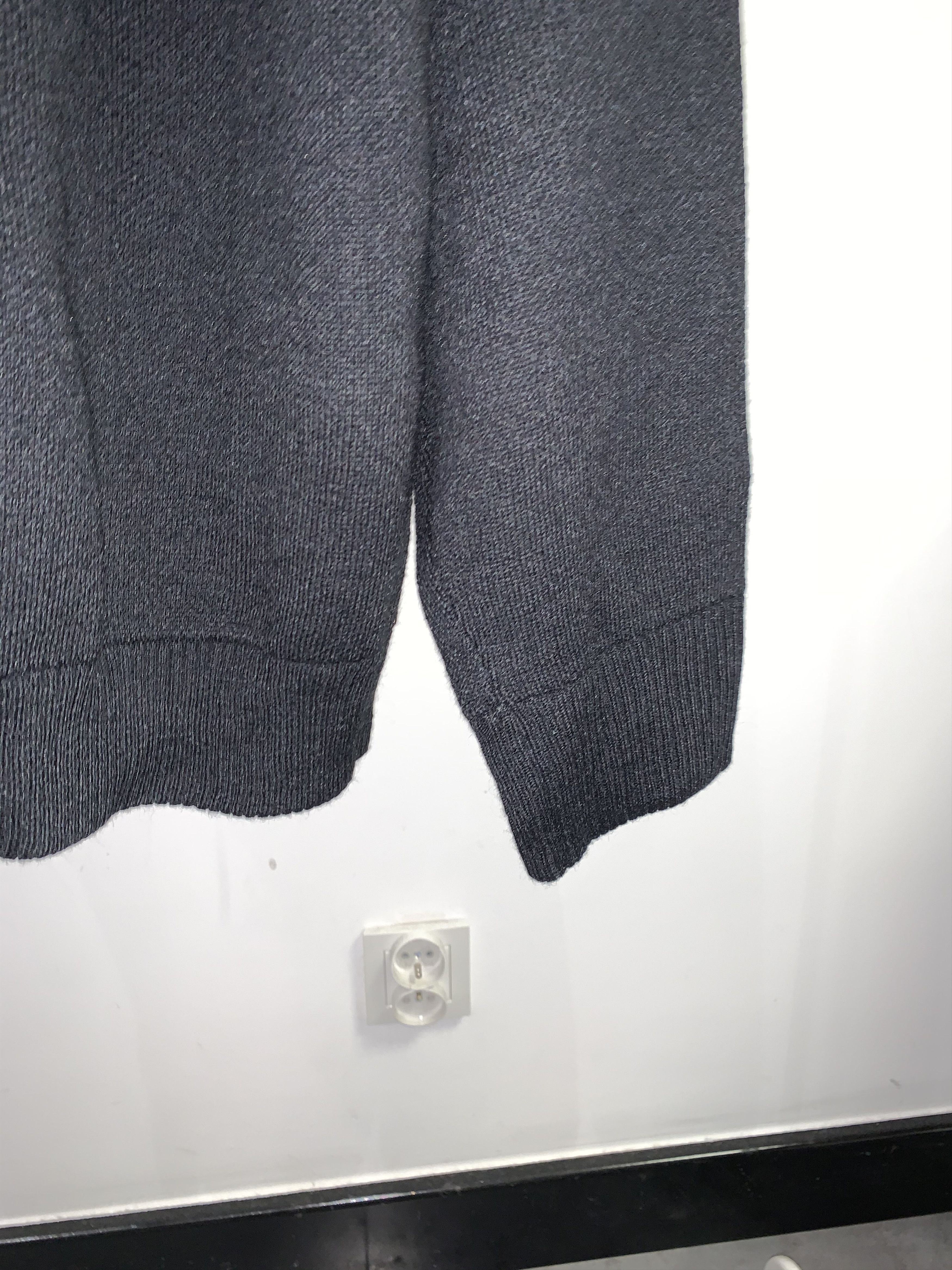 Weekday Weekday "Darkness" Knitted Oversized Wool Sweater Size US M / EU 48-50 / 2 - 8 Thumbnail