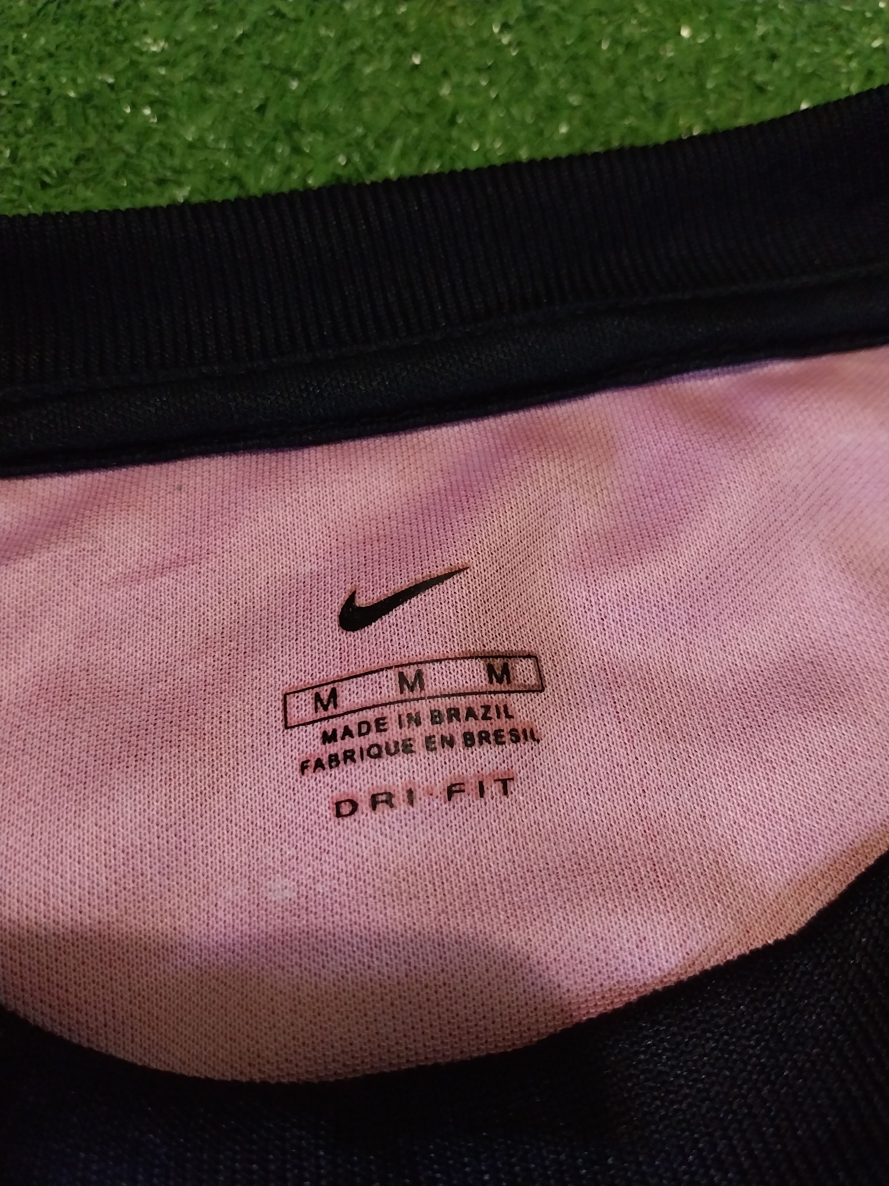 Nike Flamengo home 2000/2001 football Size US M / EU 48-50 / 2 - 5 Thumbnail