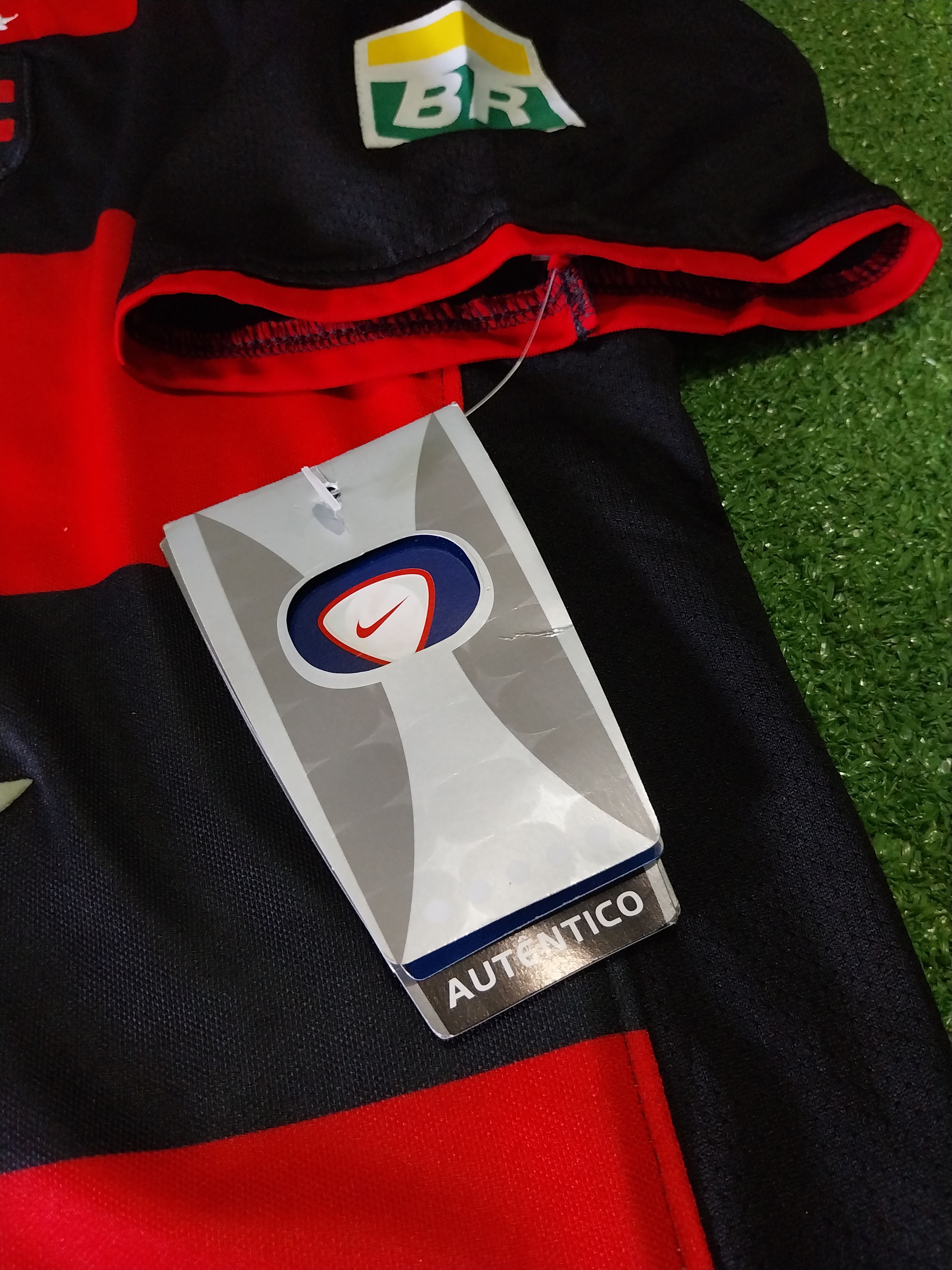 Nike Flamengo home 2000/2001 football Size US M / EU 48-50 / 2 - 7 Thumbnail