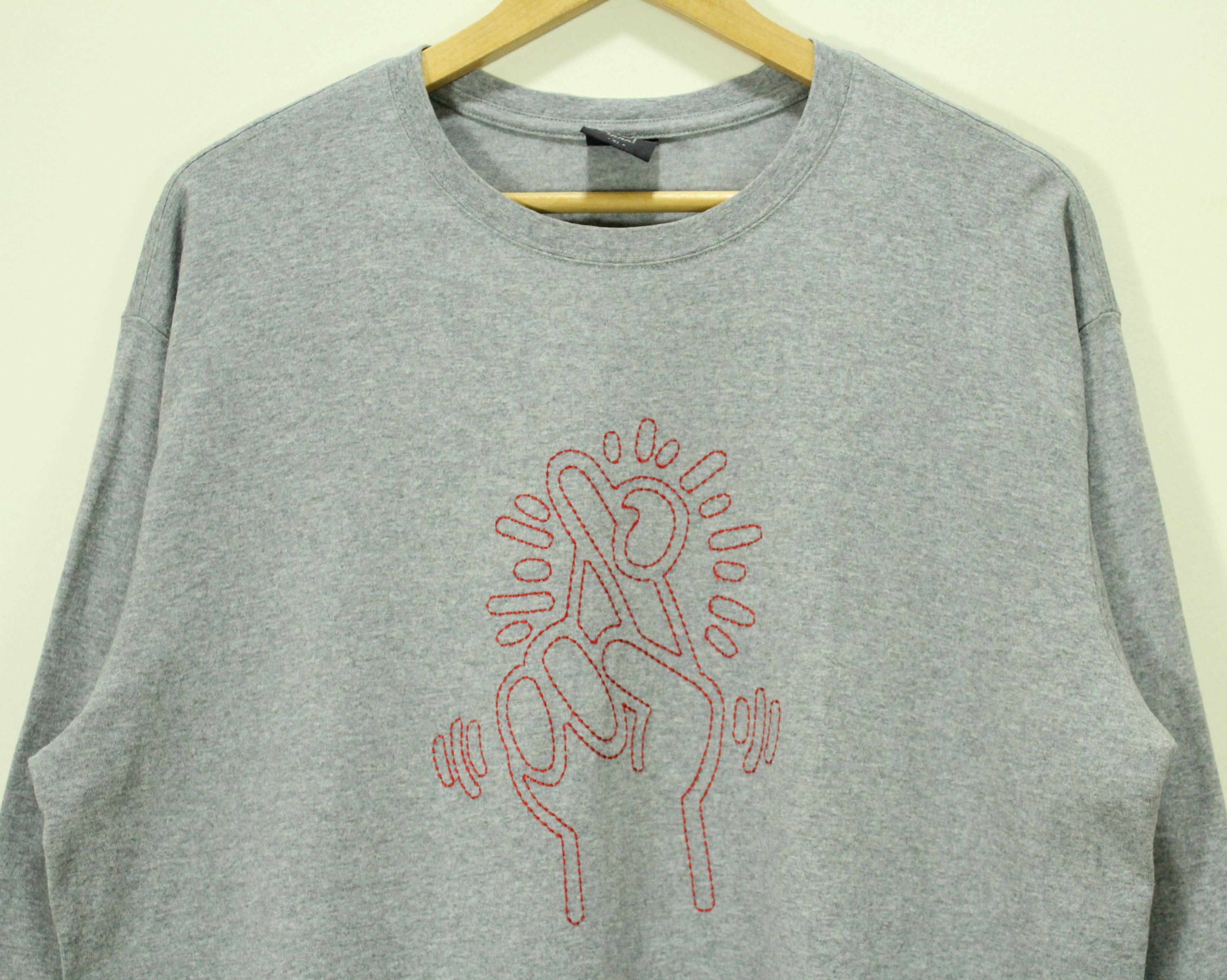 Keith Haring × Uniqlo × Vintage STITCHES LOGO KEITH HARING T Shirt Cross Fingers Size US XL / EU 56 / 4 - 1 Thumbnail