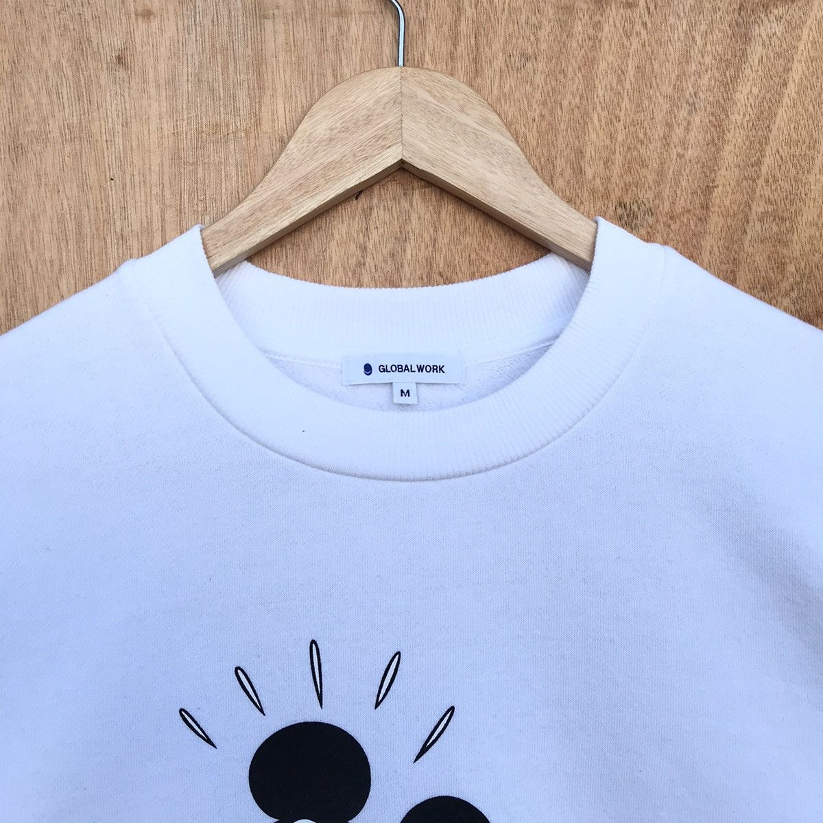 Global Work × Mickey Mouse Mickey mouse x Global work japane brand sweatshirt crewneck Size US M / EU 48-50 / 2 - 5 Thumbnail