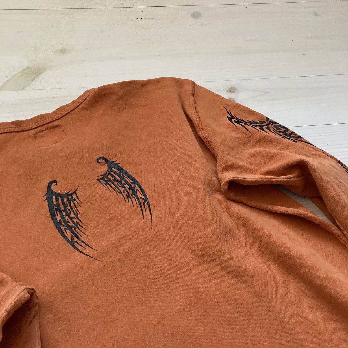 Energie vintage energie miss sixty wings tattoo tribal long sleeve Size US M / EU 48-50 / 2 - 5 Thumbnail