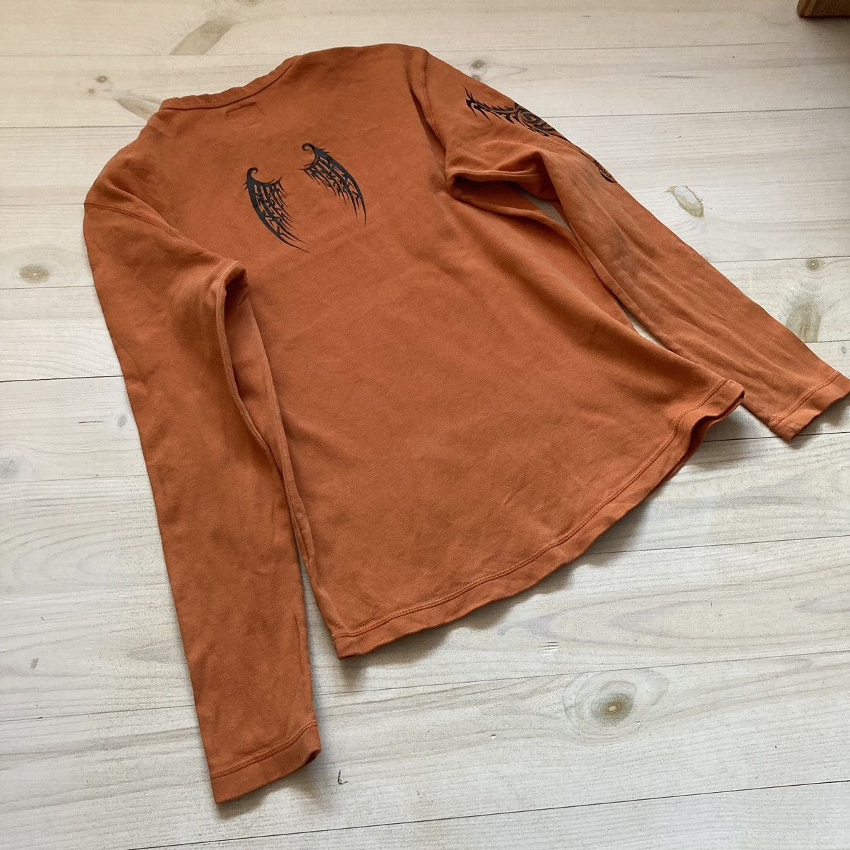 Energie vintage energie miss sixty wings tattoo tribal long sleeve Size US M / EU 48-50 / 2 - 1 Thumbnail