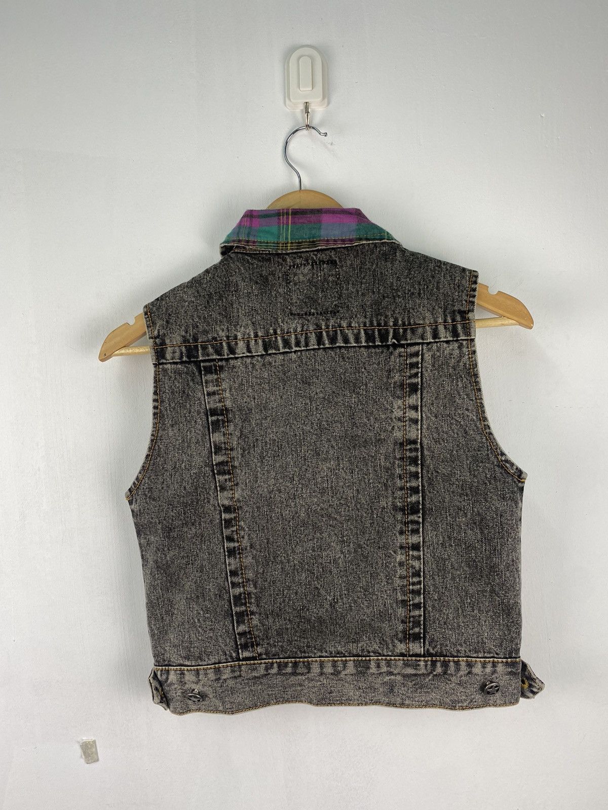 Japanese Brand Japanese brand denim vest jacket faded wash patchwork Size US XS / EU 42 / 0 - 2 Thumbnail