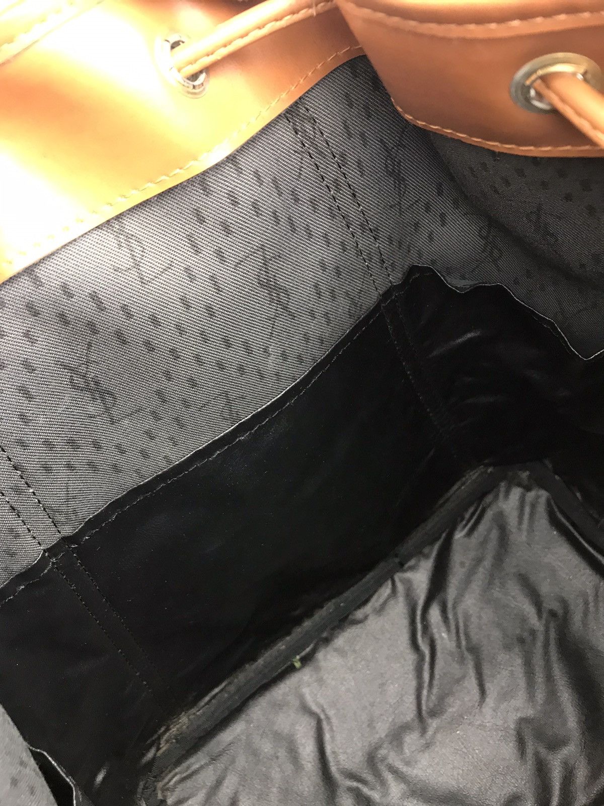 Yves Saint Laurent ❌Last Drop❌ Authentic Vintage YSL Bucket Drawstring Handbag Size ONE SIZE - 19 Thumbnail