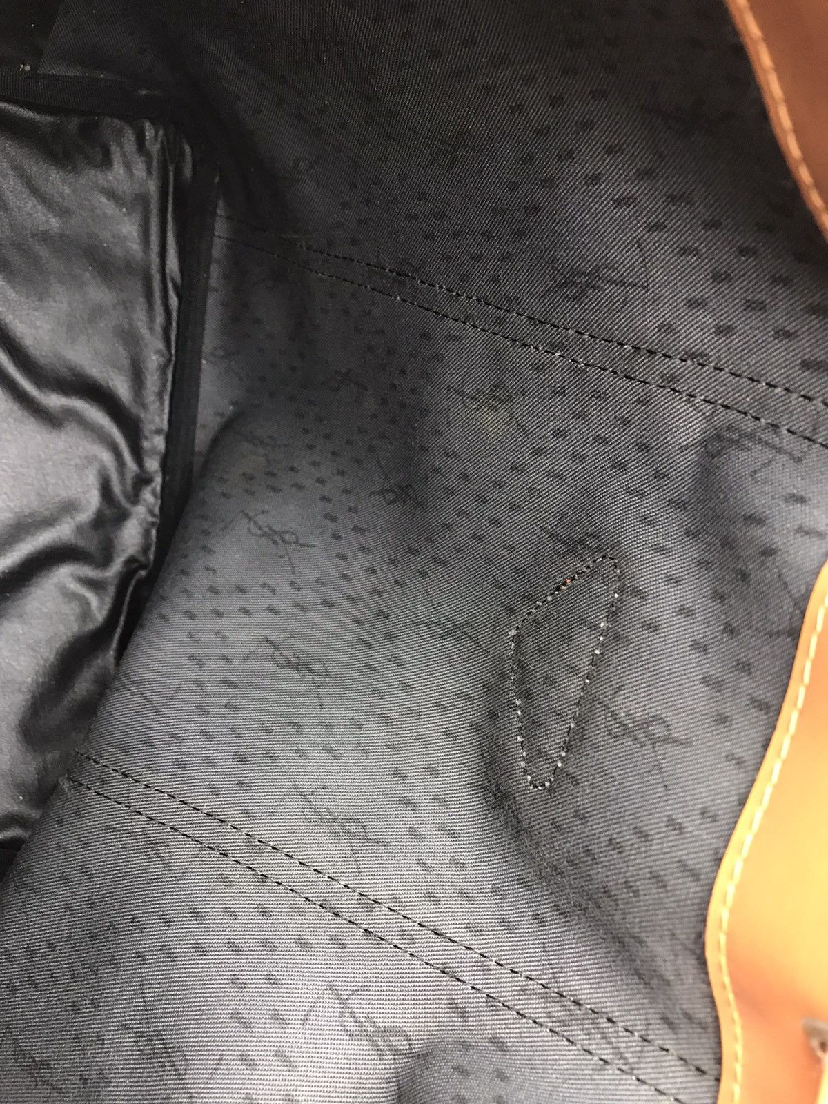 Yves Saint Laurent ❌Last Drop❌ Authentic Vintage YSL Bucket Drawstring Handbag Size ONE SIZE - 20 Thumbnail