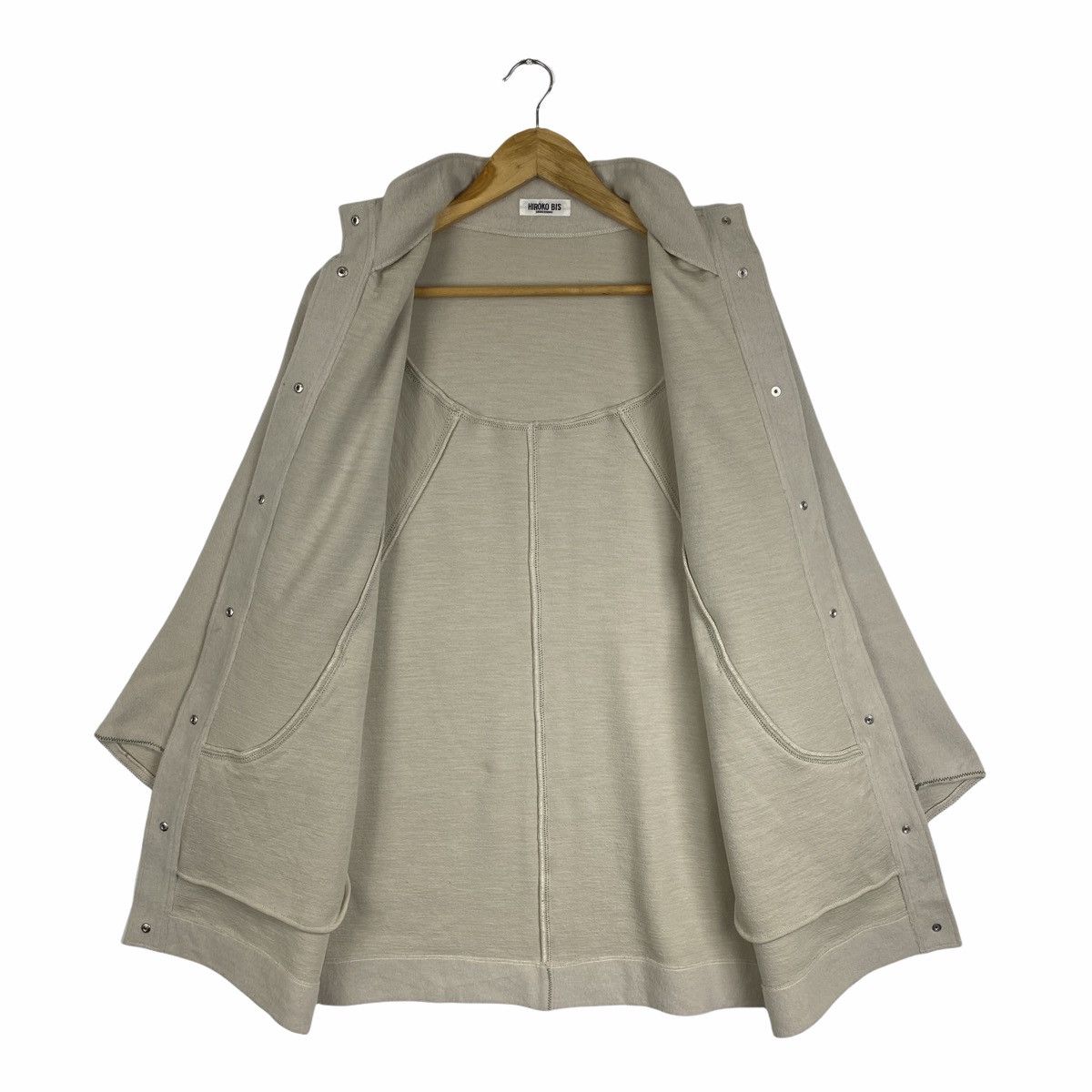 Hiroko Koshino Homme × Japanese Brand × Vintage Vintage HIROKO BIS KOSHINO Japan Wool Cloaks & Capes Jacket Size US L / EU 52-54 / 3 - 3 Thumbnail