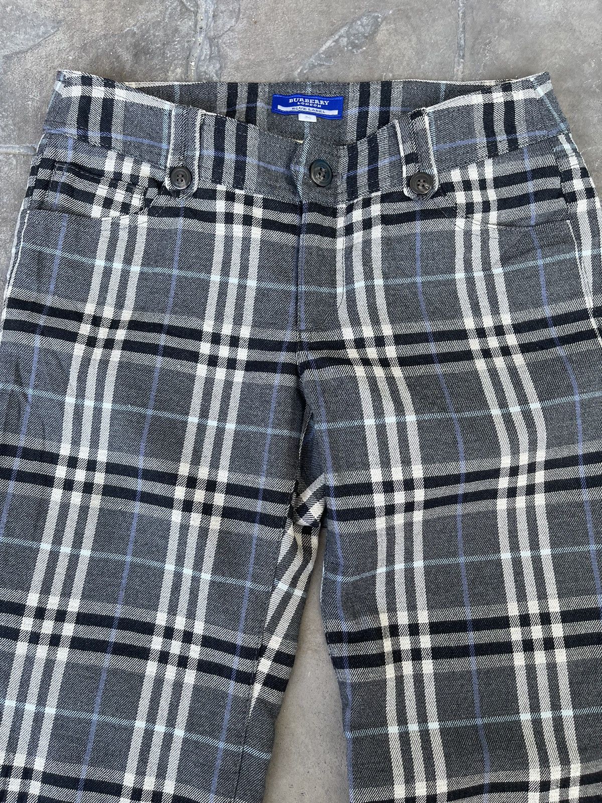 Burberry JAPAN MADE Burberry London Blue Label Flare Pant Size 28" / US 6 / IT 42 - 5 Thumbnail