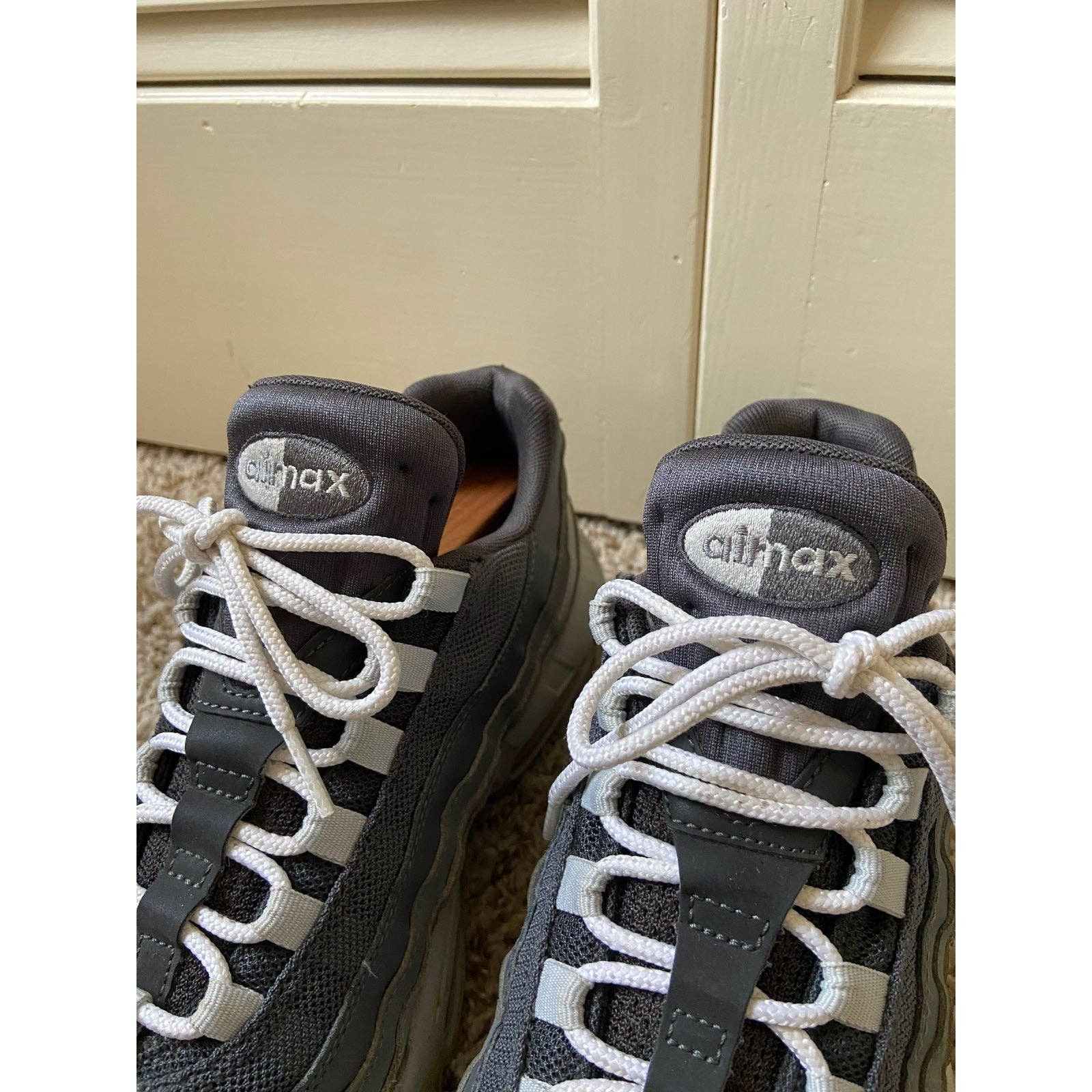 Nike Nike Air Max 95 Wolf Grey Cool Grey Dark Grey Shoes Size 9.5 Size US 9.5 / EU 42-43 - 5 Thumbnail