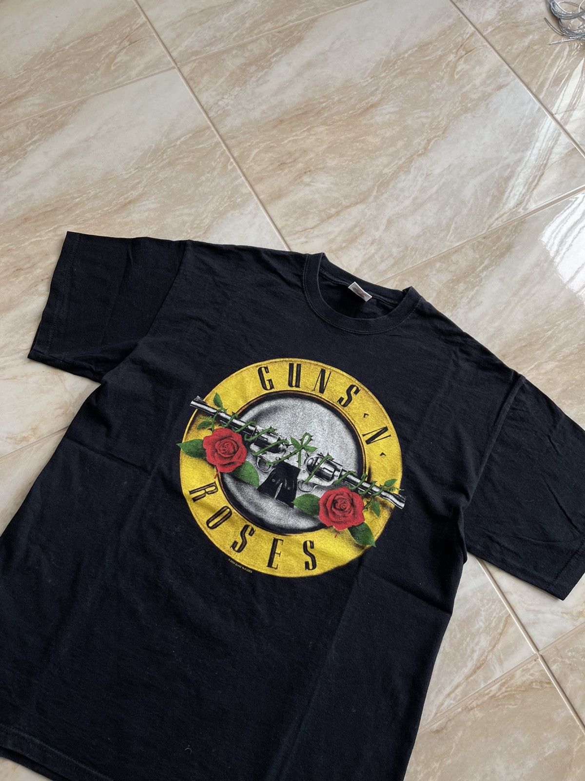 Guns N' Roses × Vintage VINTAGE GUNS N ROSES 2004 BAND TOUR TEE Size US M / EU 48-50 / 2 - 4 Thumbnail