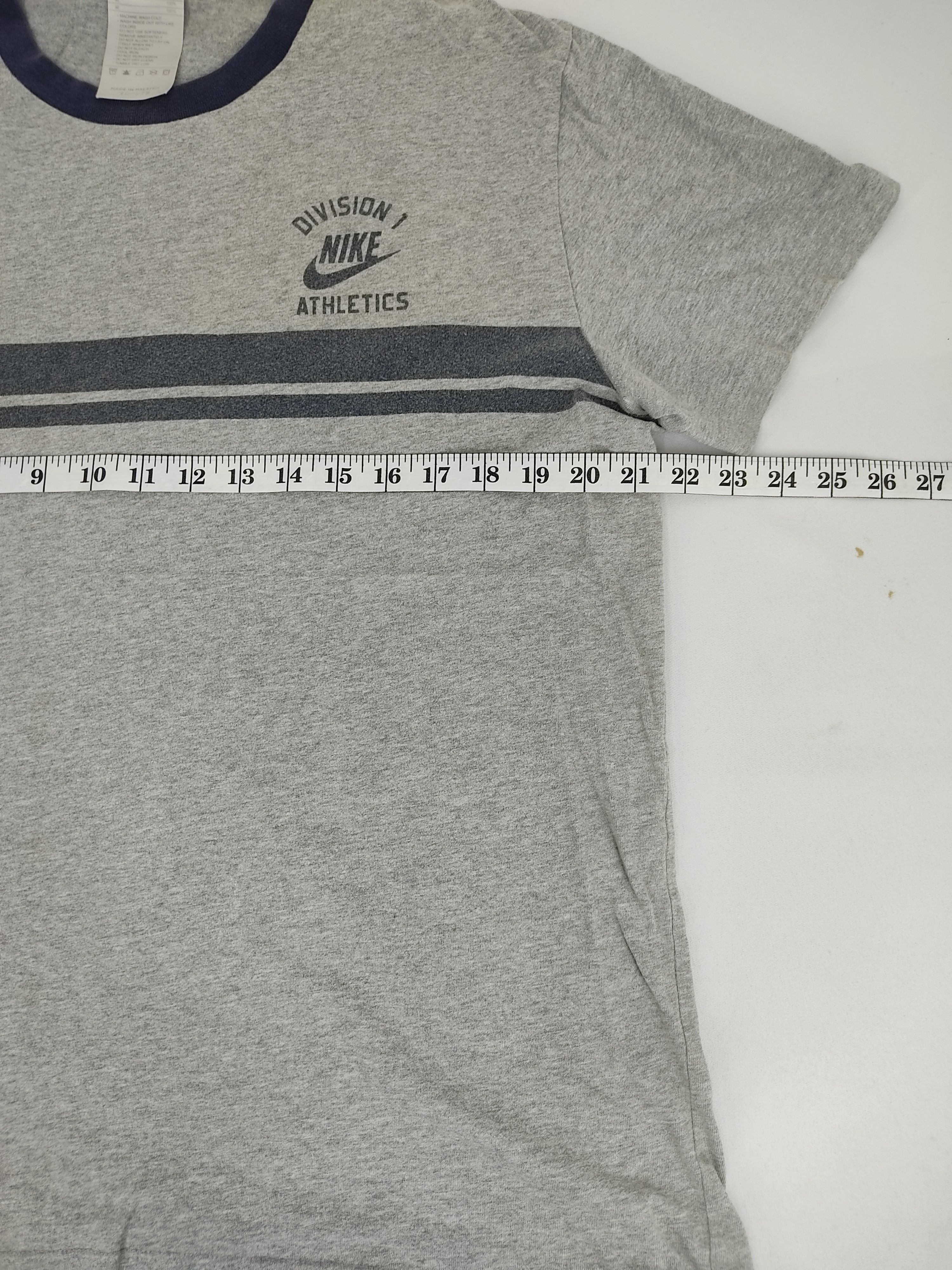 Nike Vintage Nike Swoosh Division 1 Athletic Spell Out Striped Size US L / EU 52-54 / 3 - 7 Thumbnail