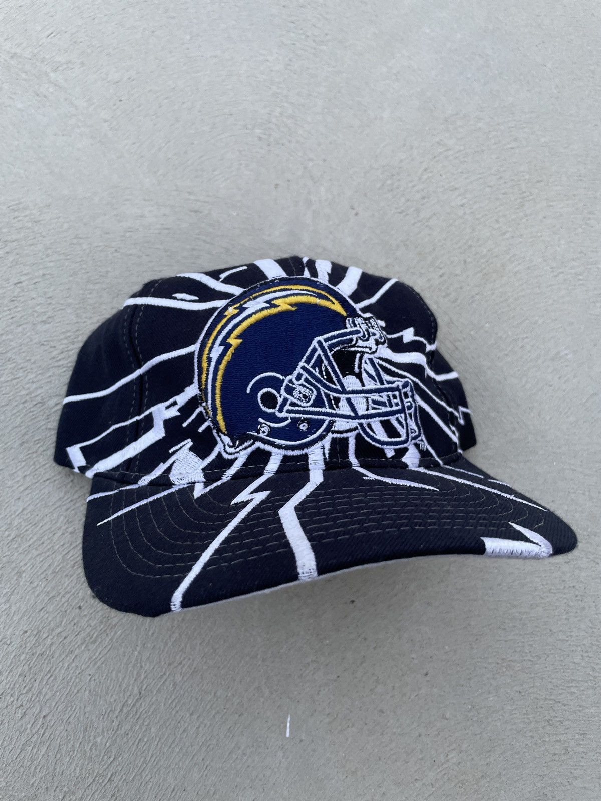 image of Nfl x Starter 90's San Diego Chargers Hat in Black, Men's