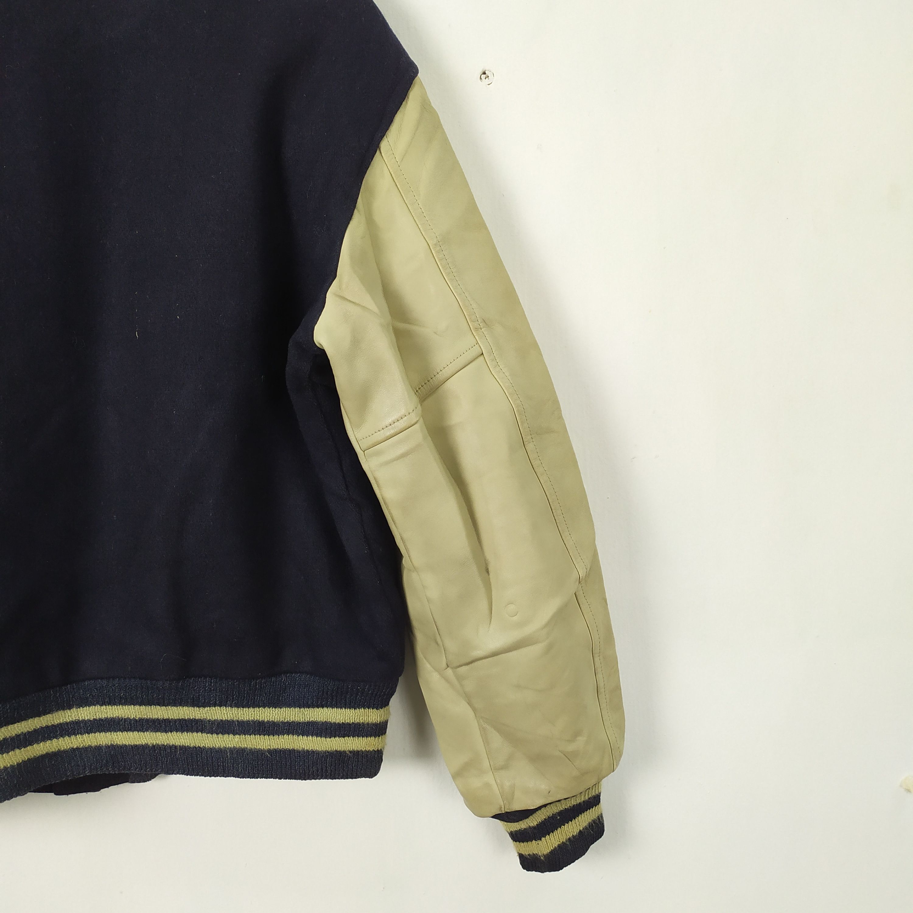 New York Yankees VINTAGE 70' NEW YORK YANKEES BASEBALL FADED VARSITY JACKET Size US S / EU 44-46 / 1 - 8 Thumbnail