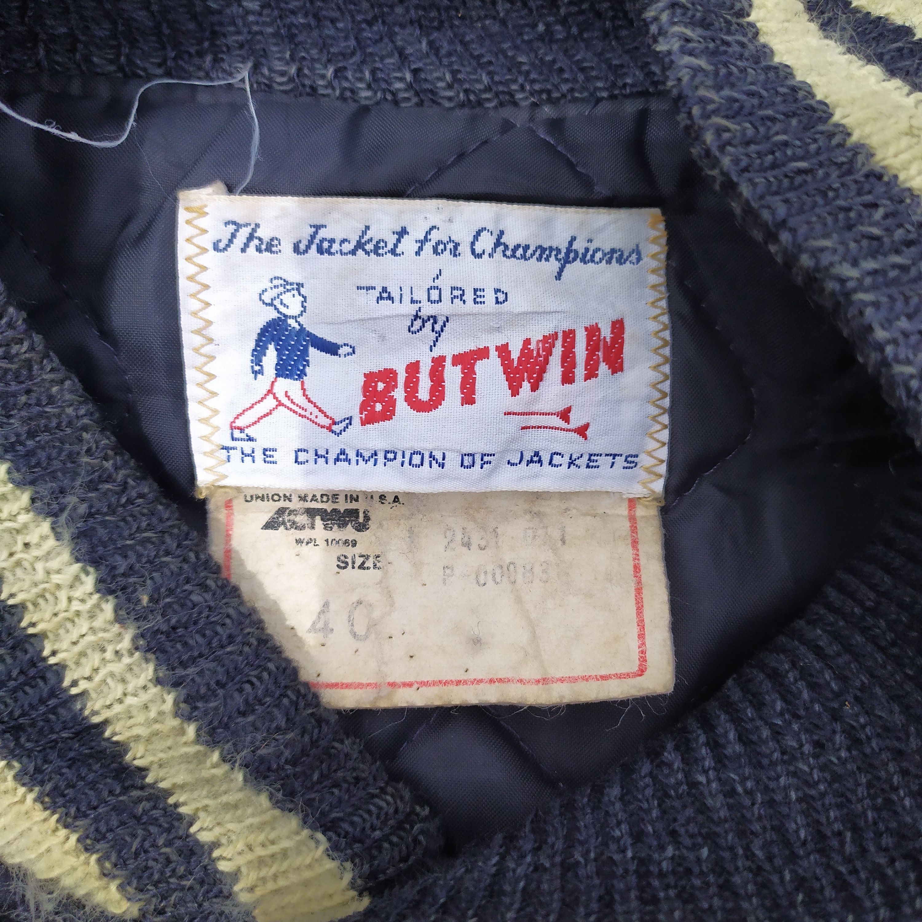 New York Yankees VINTAGE 70' NEW YORK YANKEES BASEBALL FADED VARSITY JACKET Size US S / EU 44-46 / 1 - 12 Thumbnail