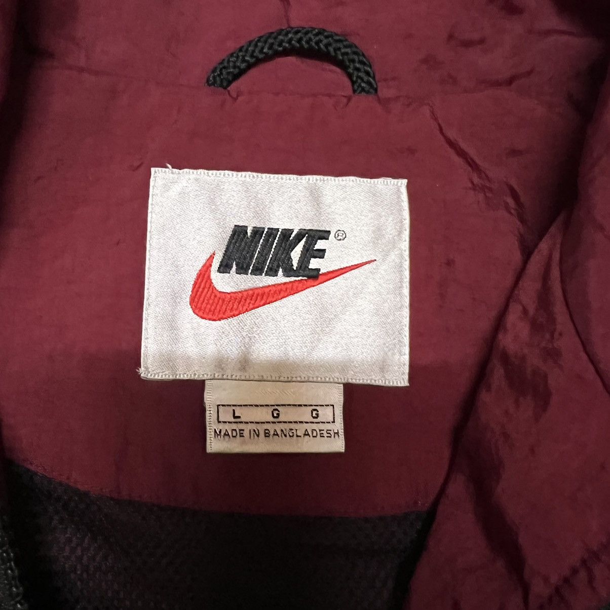 Nike Vintage Nike Big Logo Light Jacket Size US L / EU 52-54 / 3 - 8 Thumbnail