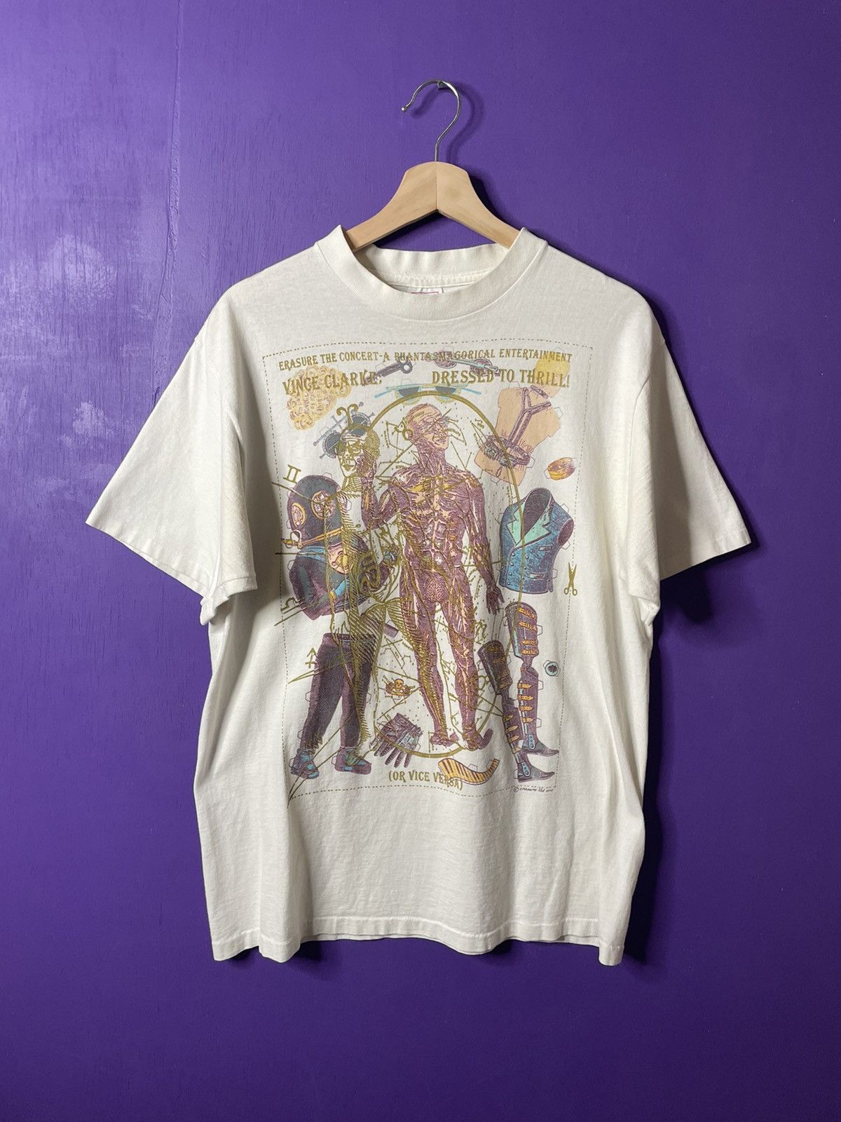 Vintage Vintage Anatomy of getting dressed art t-shirt Size US L / EU 52-54 / 3 - 1 Thumbnail