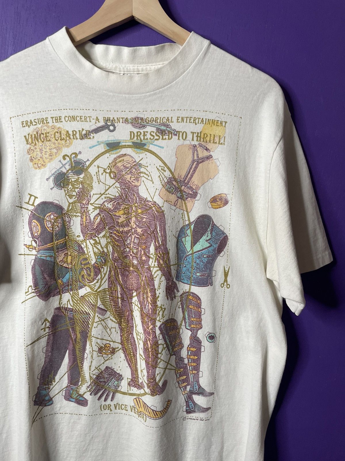 Vintage Vintage Anatomy of getting dressed art t-shirt Size US L / EU 52-54 / 3 - 3 Thumbnail