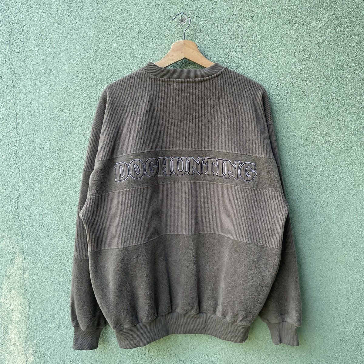 Vintage Vintage DOG HUNTING Spell Out Big Logo Pullover Sweatshirt Size US L / EU 52-54 / 3 - 11 Thumbnail