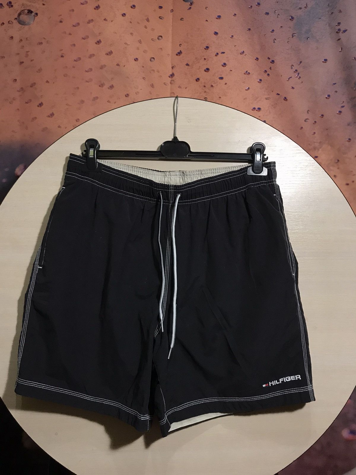 Tommy Hilfiger Vintage Tommy Hilfiger streetwear shorts Size US 34 / EU 50 - 2 Thumbnail