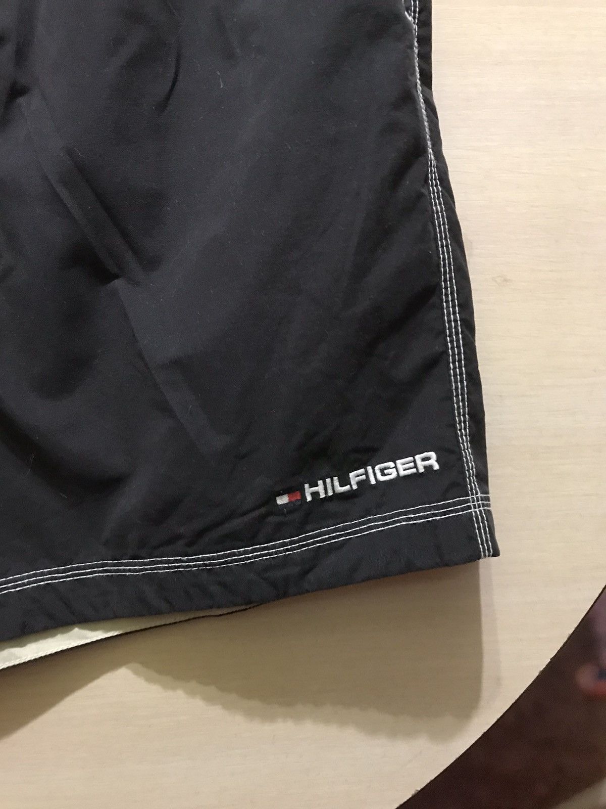 Tommy Hilfiger Vintage Tommy Hilfiger streetwear shorts Size US 34 / EU 50 - 3 Thumbnail