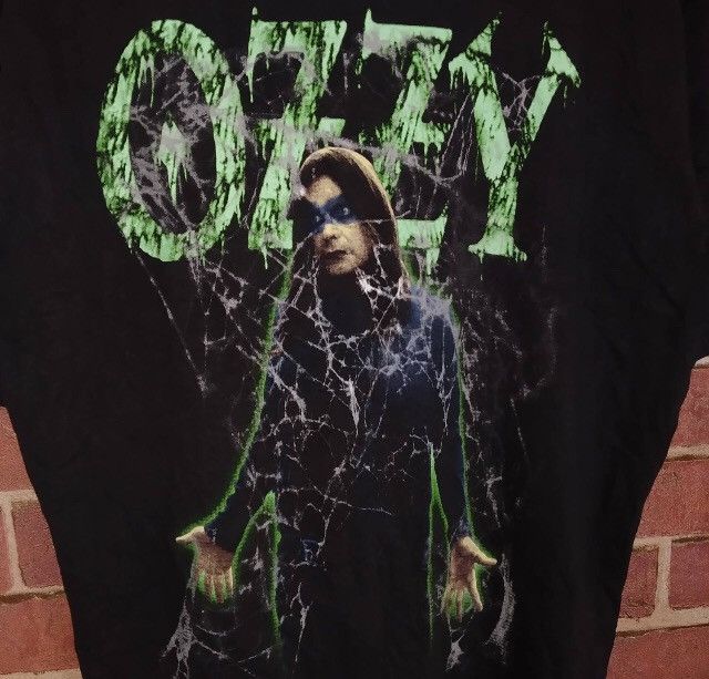 Band Tees Vintage 90s Ozzy Osbourne Big Printed Promo Music Shirt Size US L / EU 52-54 / 3 - 3 Thumbnail