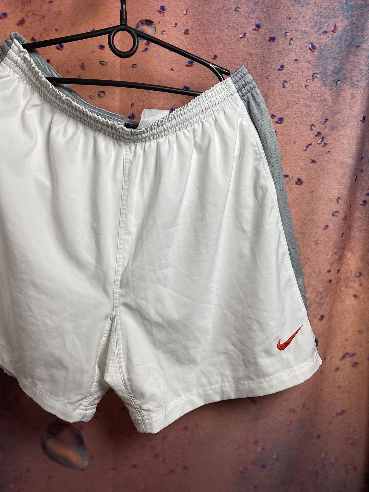Nike × Vintage Vintage Nike streetwear shorts size Xl-Xxl Size US 38 / EU 54 - 1 Thumbnail