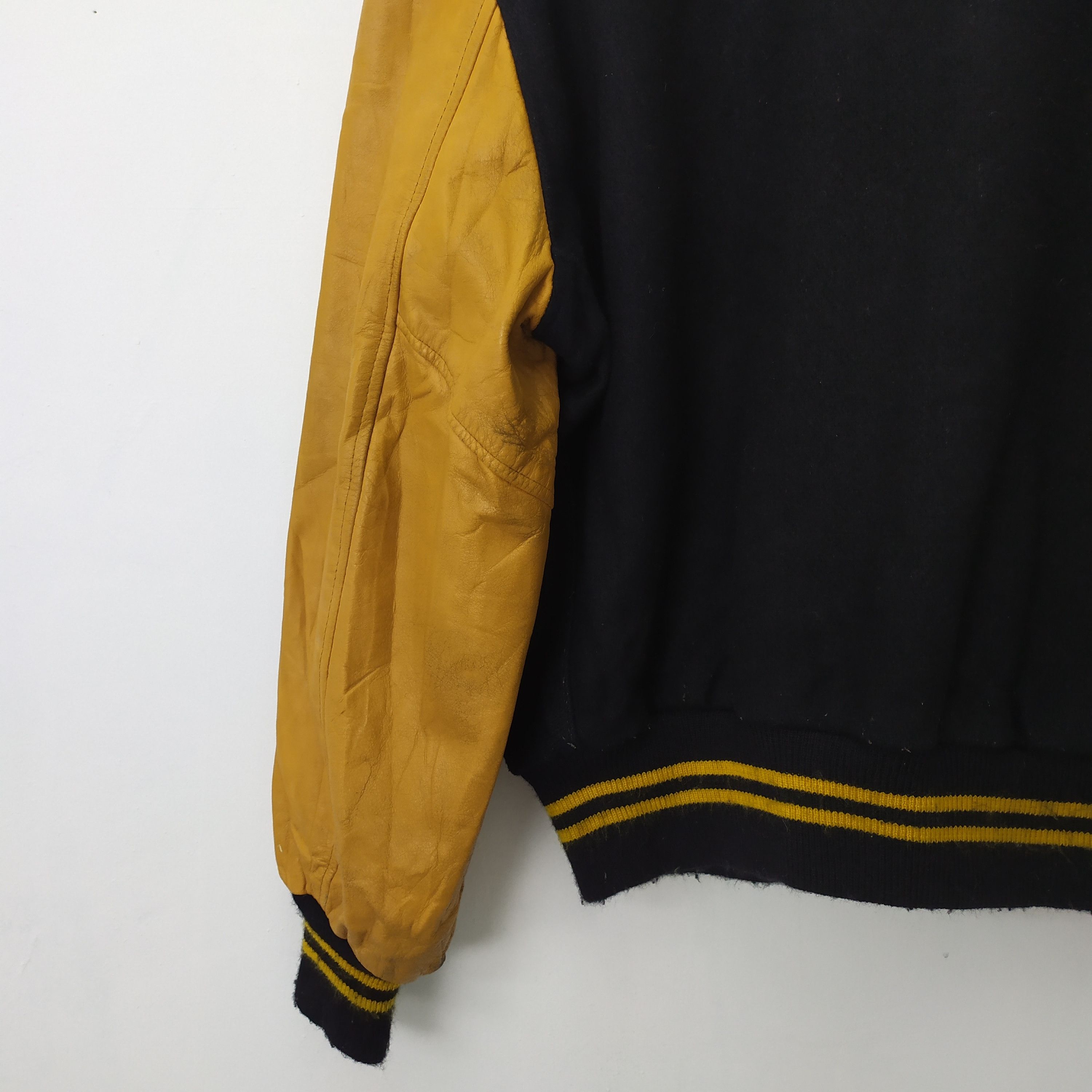 Japanese Brand GOLDEN THREAD WOOL VARSITY JACKET LEATHER SLEEVE Size US M / EU 48-50 / 2 - 8 Thumbnail