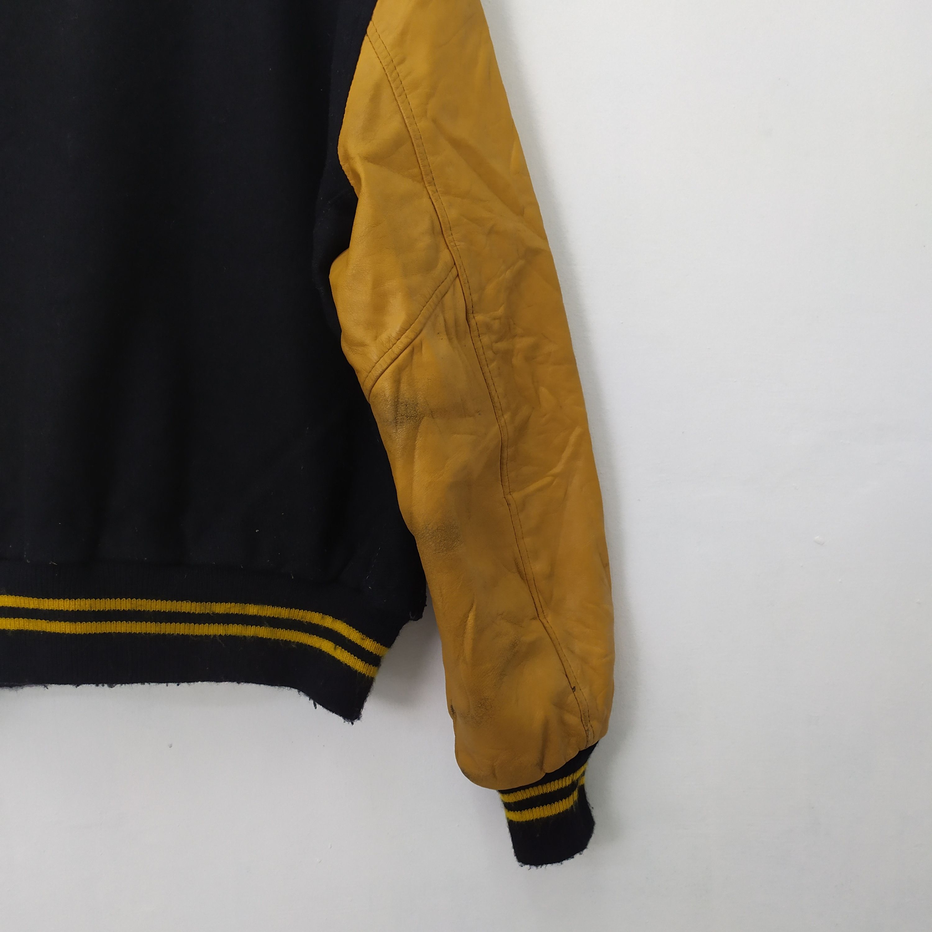 Japanese Brand GOLDEN THREAD WOOL VARSITY JACKET LEATHER SLEEVE Size US M / EU 48-50 / 2 - 9 Thumbnail
