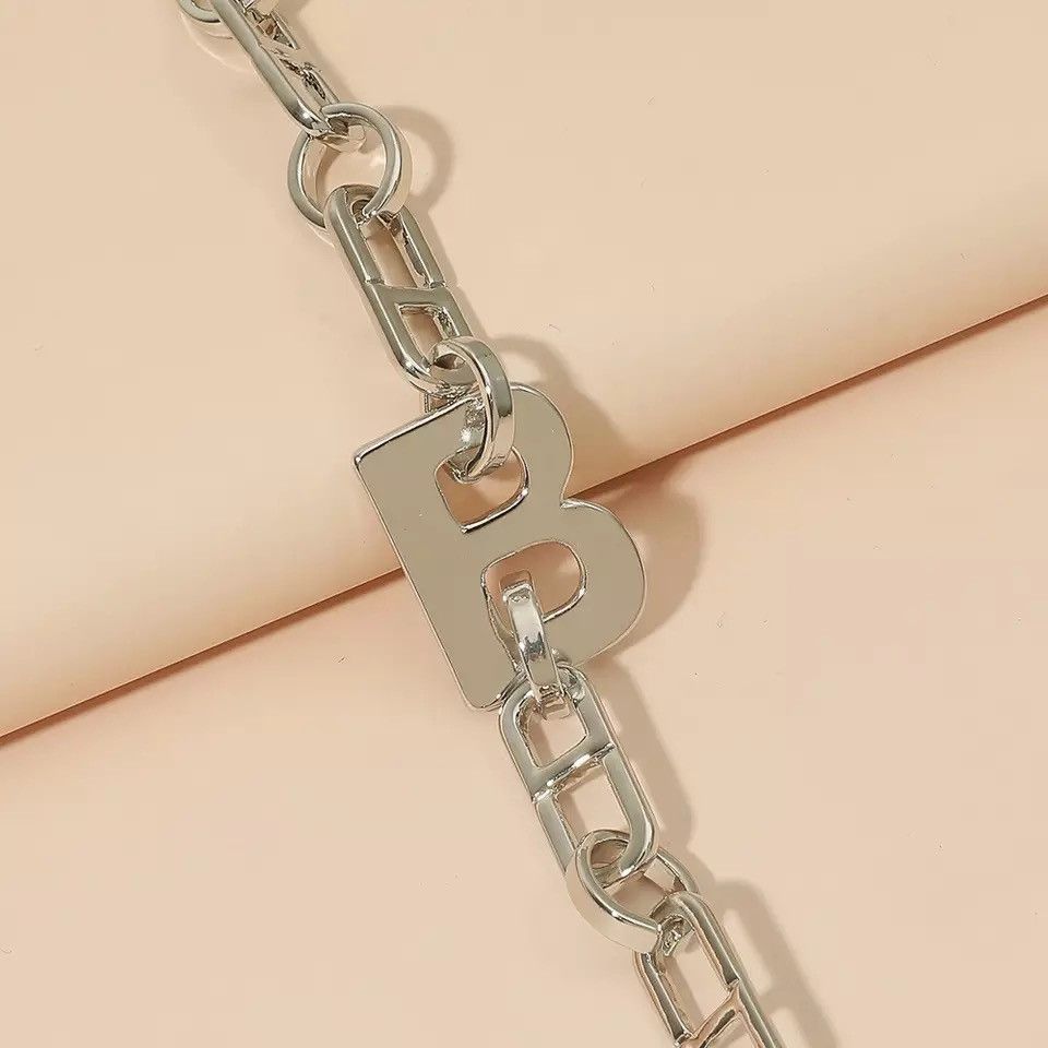 Jewelry × Vintage Letter B Thick Chain Link Vintage Jewelry Bracelet Size ONE SIZE - 2 Thumbnail