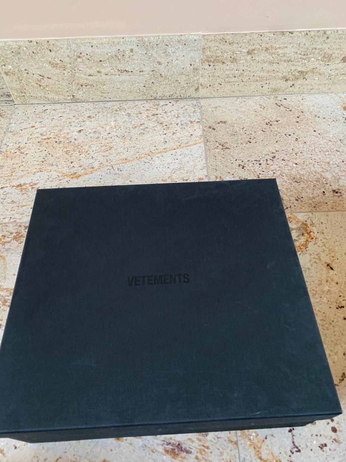 Vetements Logo Cuff Timb Boots in Brown Size US 7 / EU 40 - 9 Thumbnail