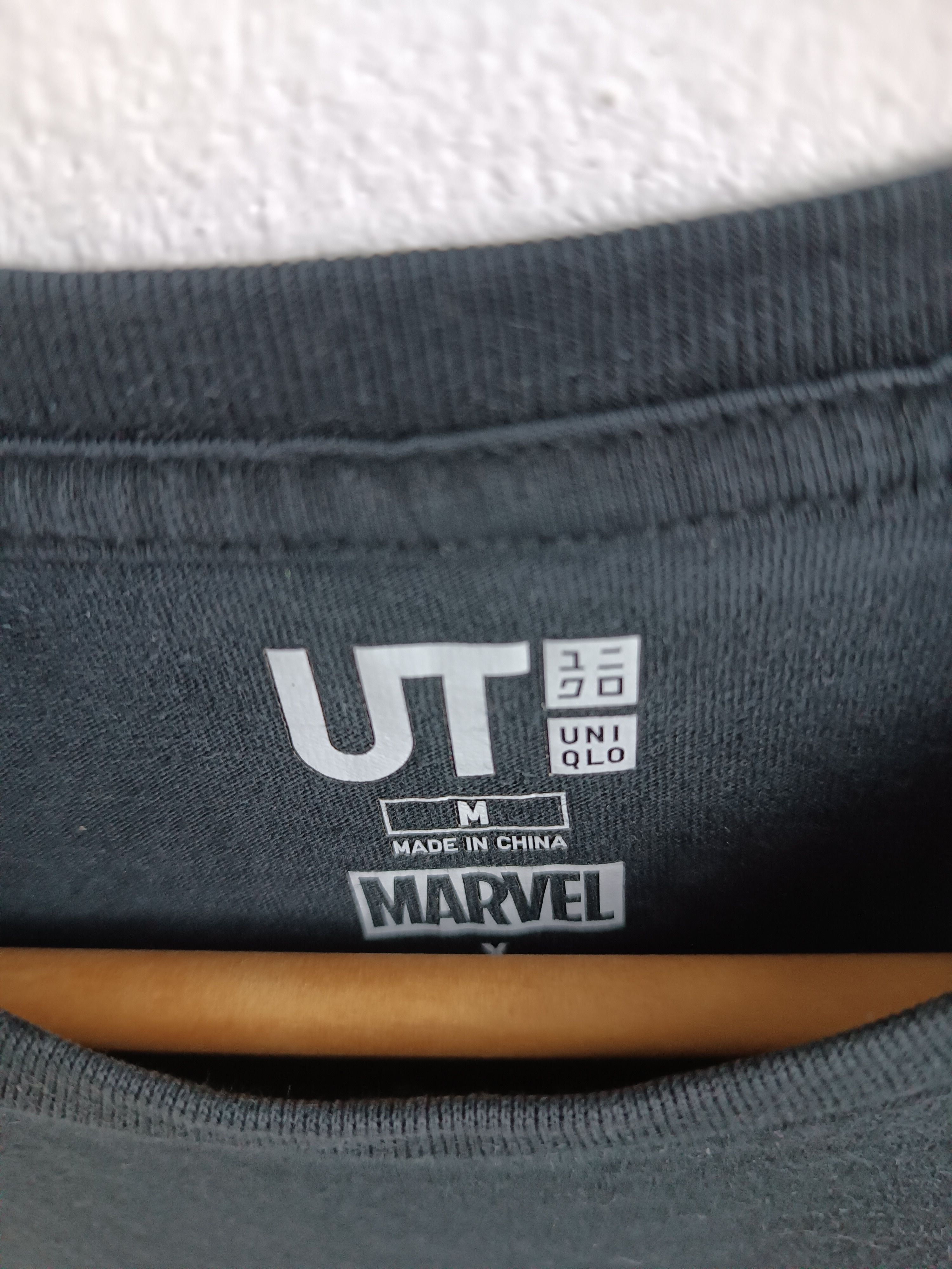 Marvel Comics UNIQLO X THE INCREDIBLE HULK TEE marvel superhero dc ironman Size US M / EU 48-50 / 2 - 10 Thumbnail