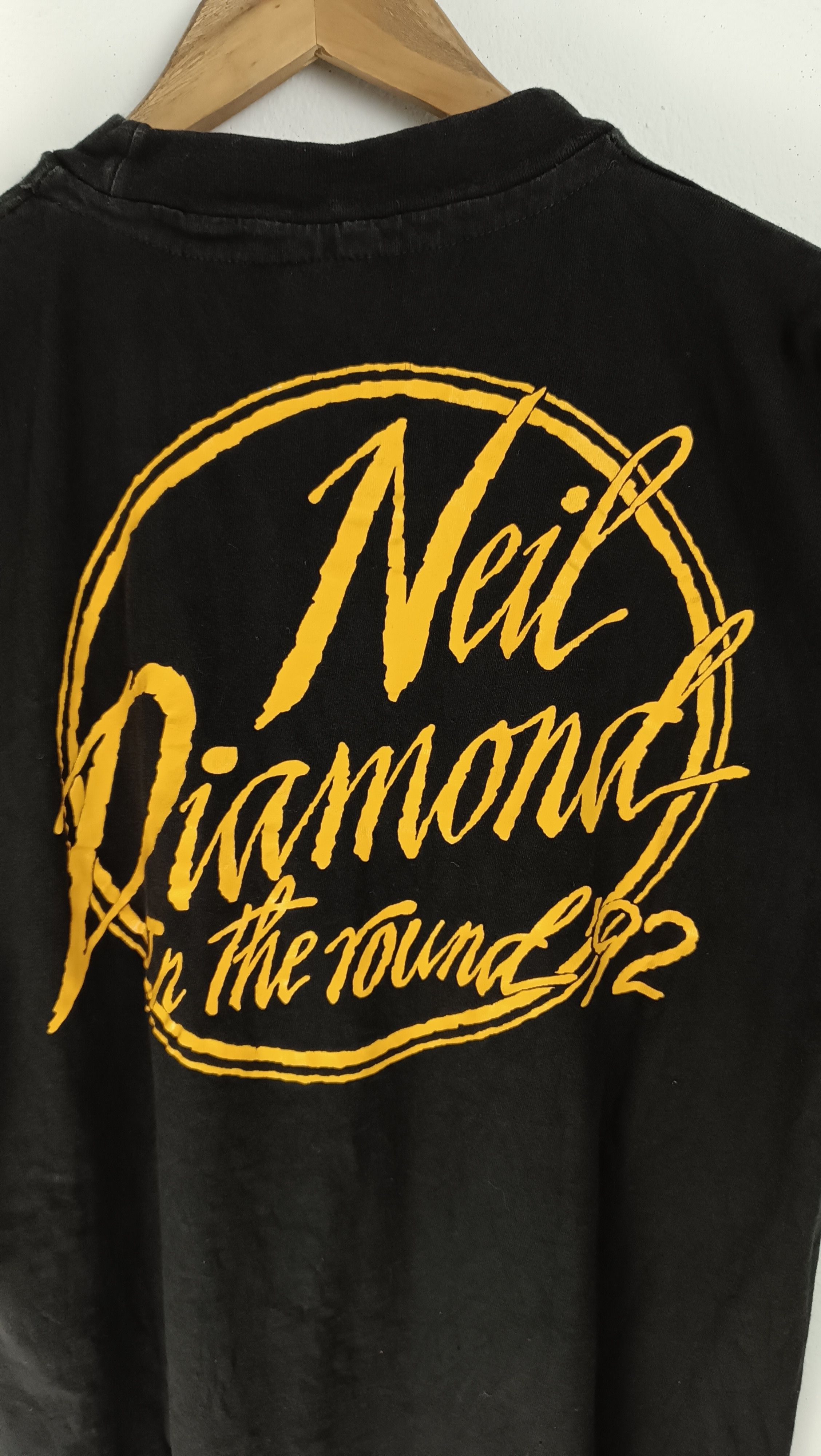 Band Tees VINTAGE '92 NEIL DIAMOND (bob dylan elton cash) Size US M / EU 48-50 / 2 - 7 Thumbnail