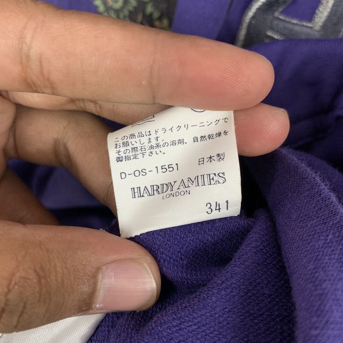 Hardy Amies × Vintage Embroidered Hardy Amies Sweatshirt Size US L / EU 52-54 / 3 - 5 Thumbnail