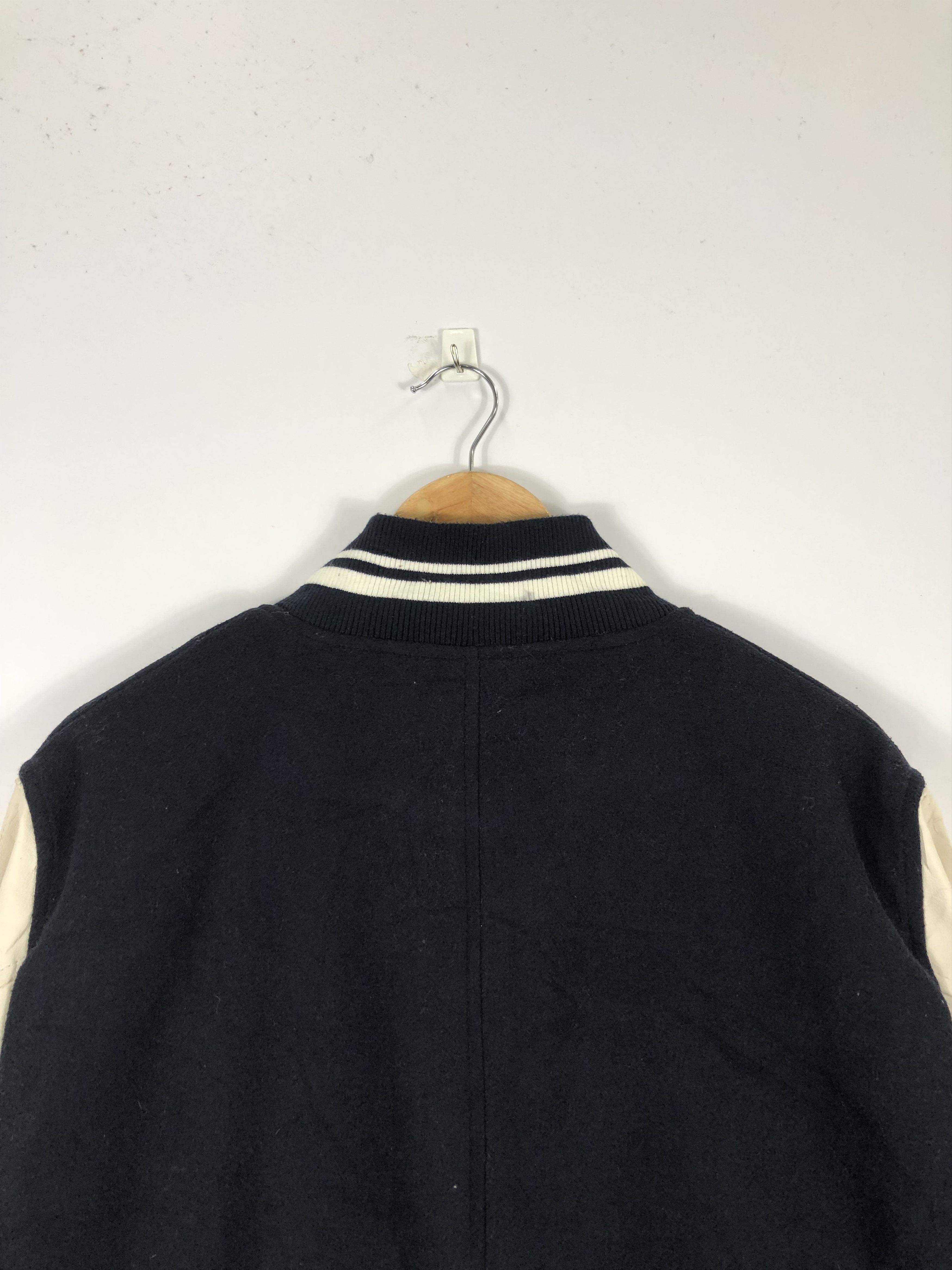 Japanese Brand Vintage G.U Varsity Jacket Synthetic Leather V0168 Size US XL / EU 56 / 4 - 4 Thumbnail