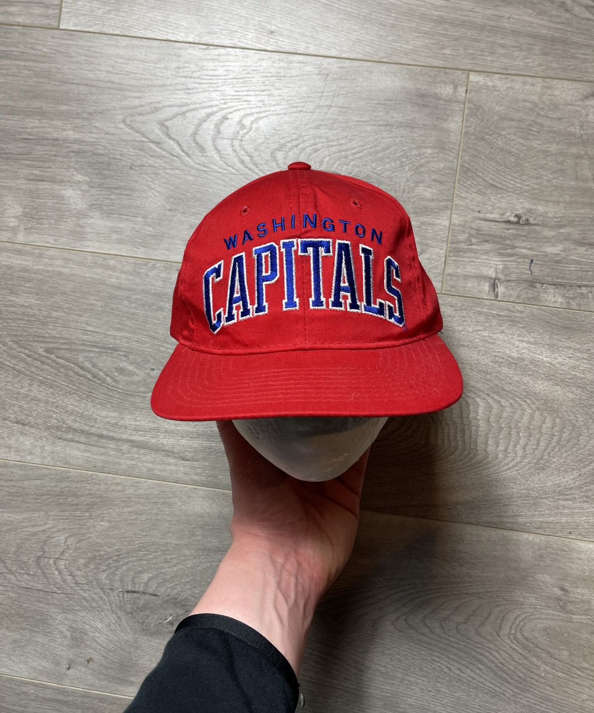 NHL × Starter × Vintage Vintage Washington Capitals Arch Starter Snapback Hockey Hat Size ONE SIZE - 1 Thumbnail