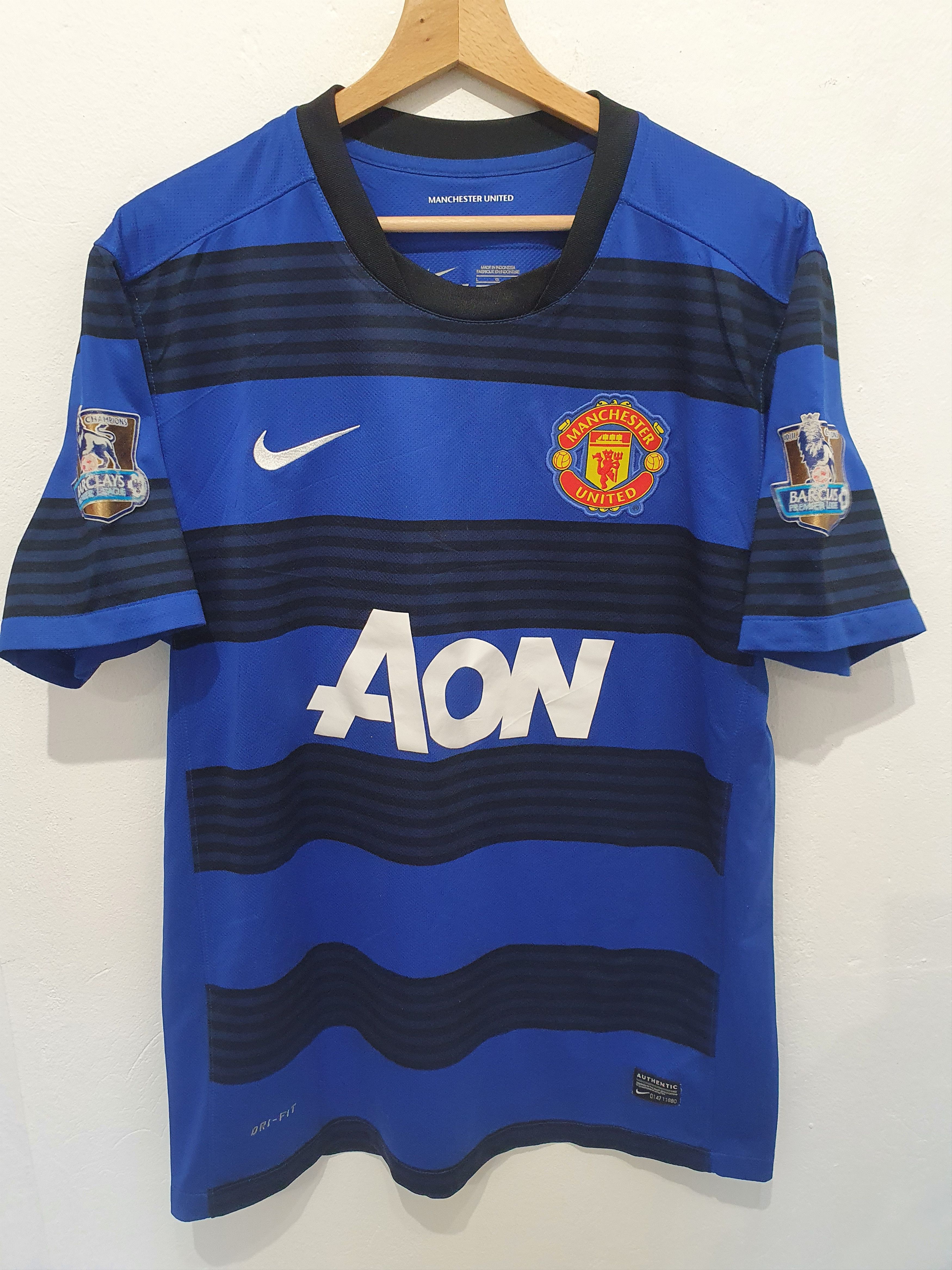 NIKE MANCHESTER UNITED SIZE L 2011 2012 JERSEY SHIRT